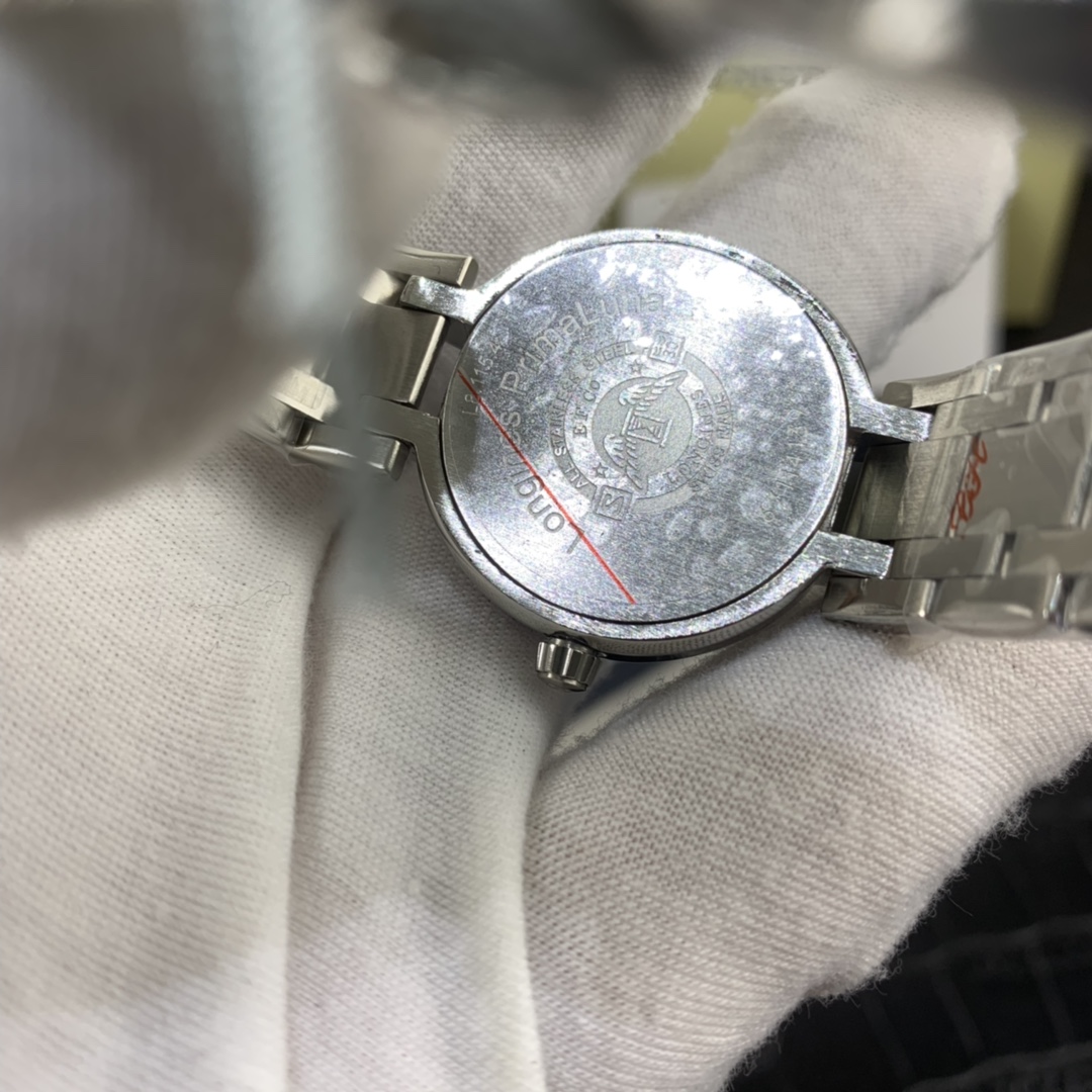 Longines 皇家 浪琴心月月相女款贝壳表盘腕表