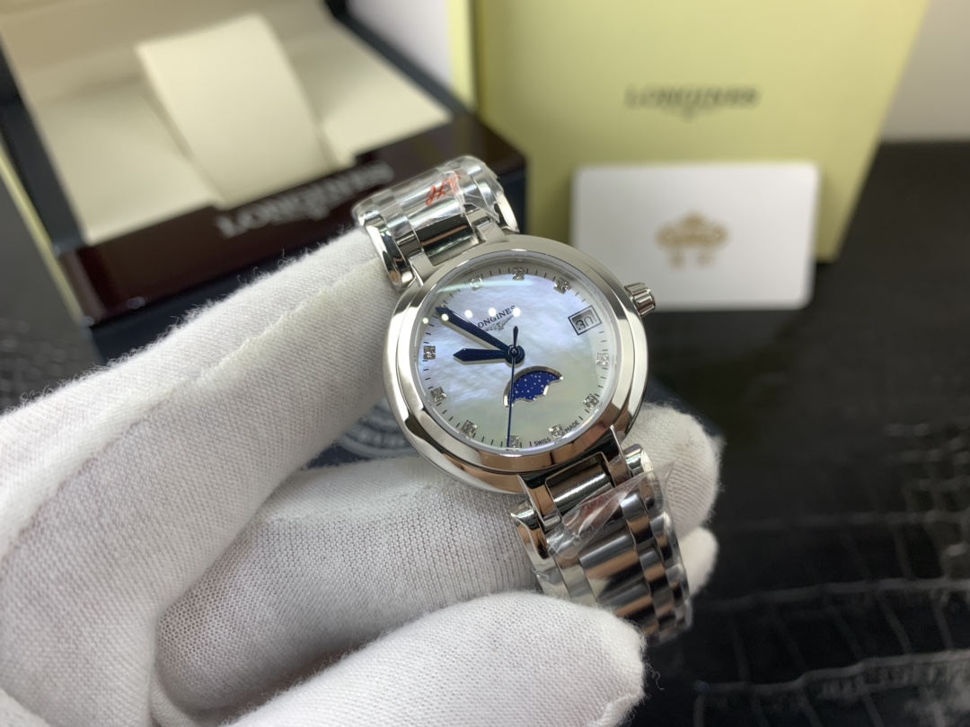 Longines 皇家 浪琴心月月相女款贝壳表盘腕表