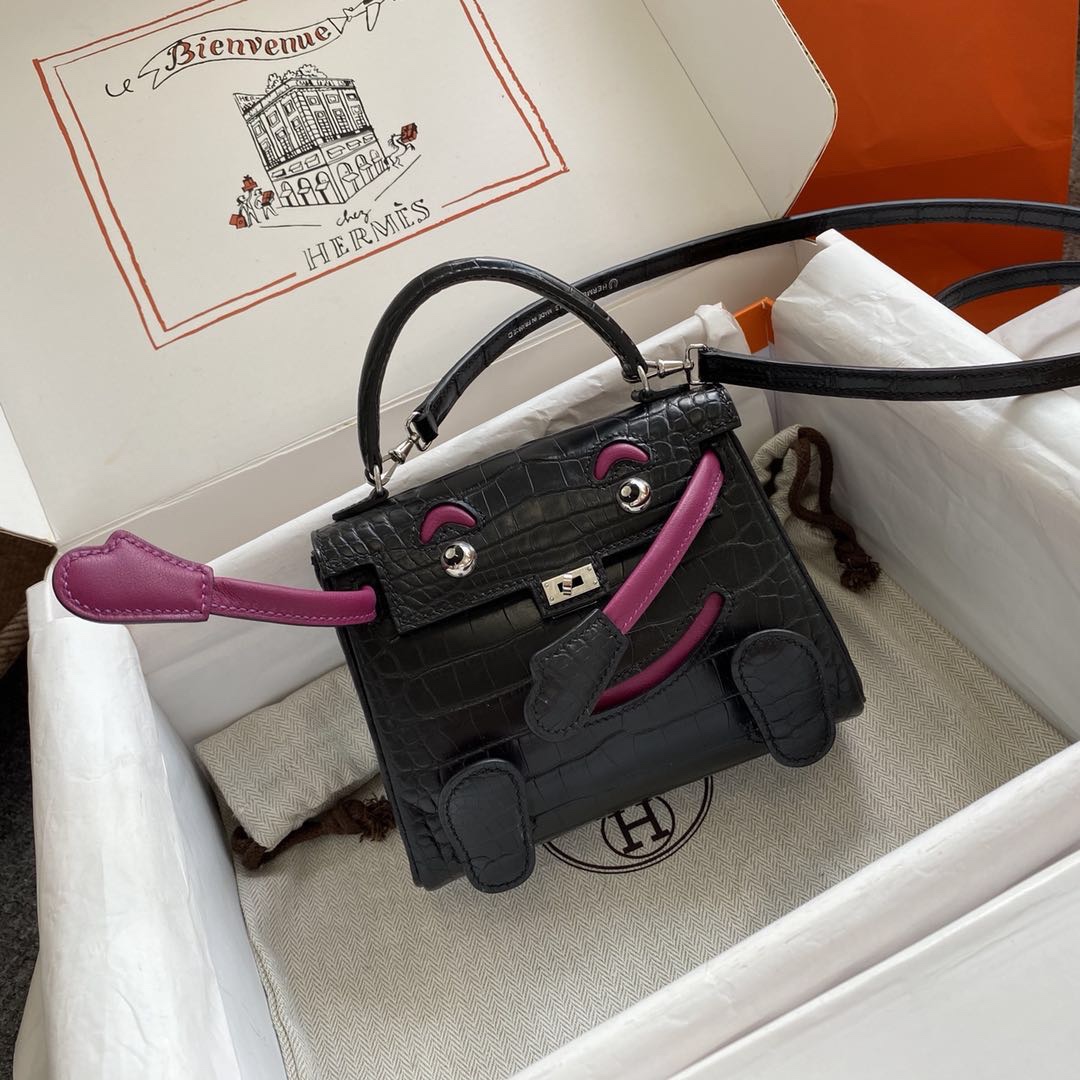 NO:699833,American crocodile black/rose purple silver buckle full hand details real shot; Hermes,hermes,Hermes,19860909美洲鳄 黑色/玫瑰紫 银扣 全手细节 实拍；,爱马仕,hermes,Hermes,,Bag