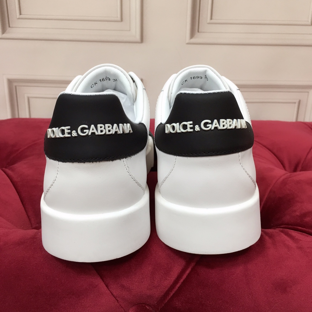 P210杜嘉班纳 高端版本 高质量 DG商标工艺品牌大底DOLCE & GABBANA 品牌垫 2019新款 顶级版本 高端质量  品牌大底 后跟立体字母 精工定制上市 点缀绝美奢华闪耀 精湛的做工 众多人至爱采用高端进口牛皮 白色丝绸羊皮内里 完美诠释鞋履最新灵感 经典与时尚融为一体奢华迷梦驾凌时尚高端品质 码数 女35-41 可订做男款38-45（女41订做不退换）女款磁铁盒 男款普通盒