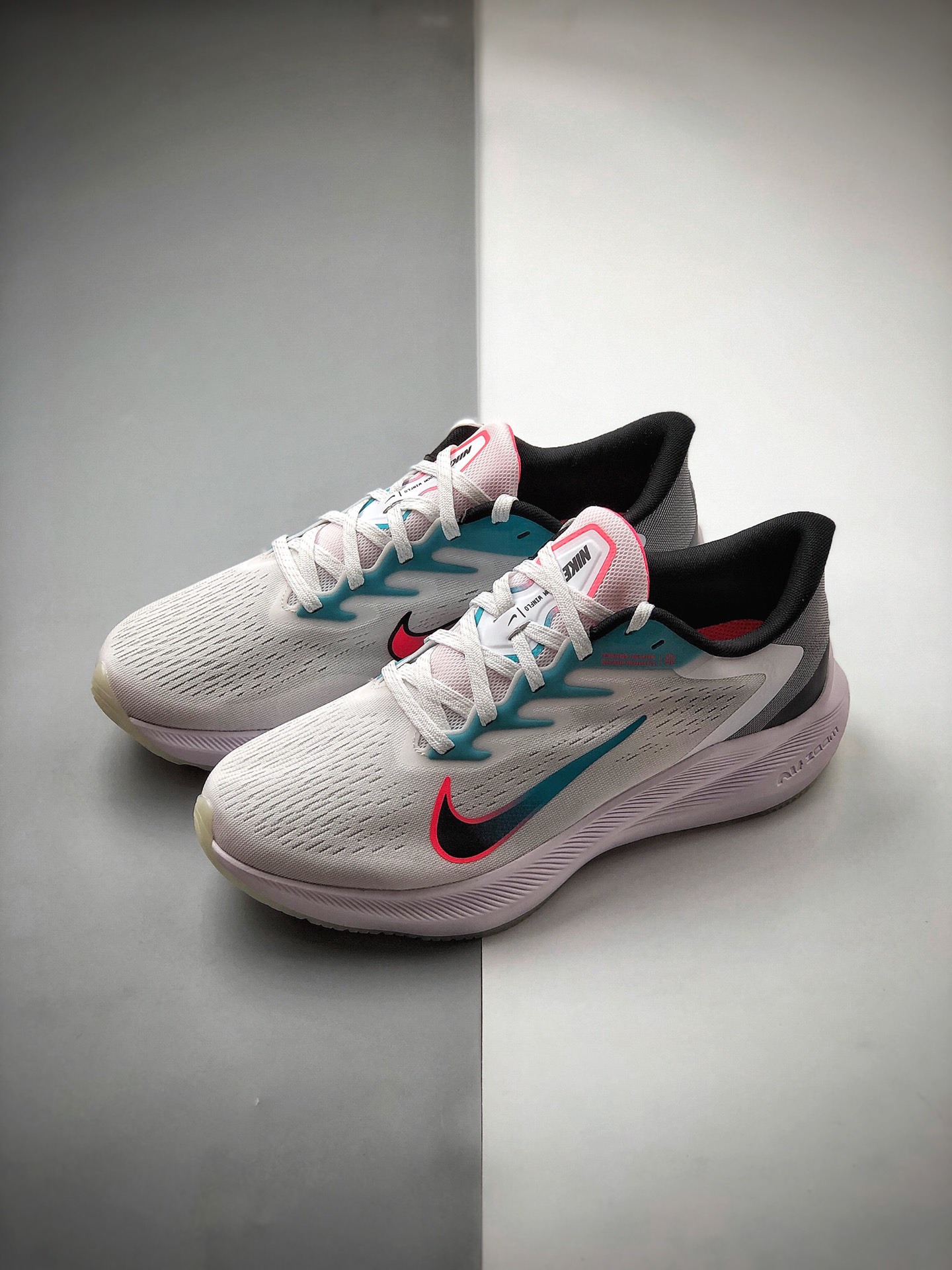 180 耐克Nike Zoom WINFLO 7 代 登月轻质透气休闲运动跑步鞋CJ0291-100