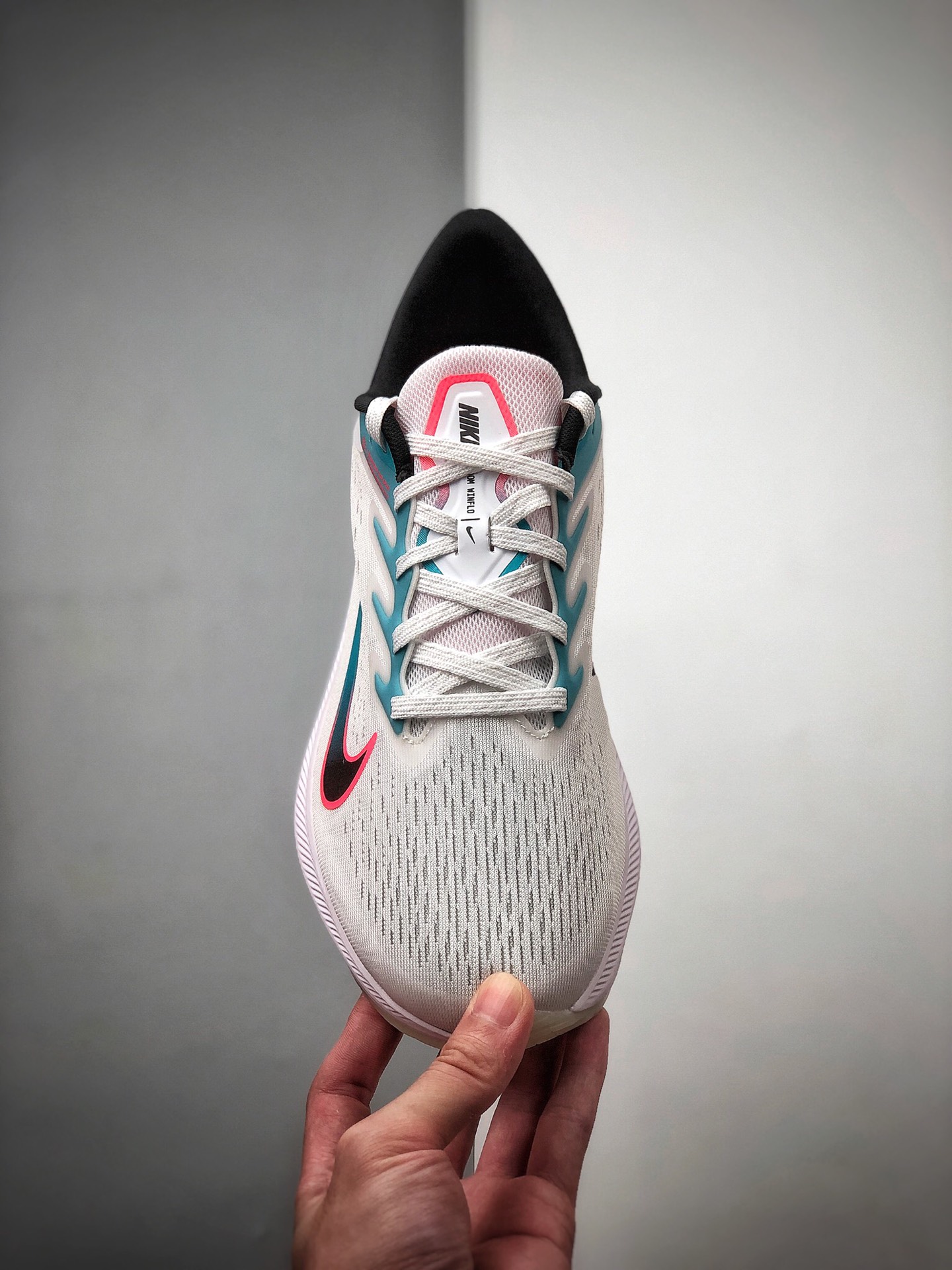 180 耐克Nike Zoom WINFLO 7 代 登月轻质透气休闲运动跑步鞋CJ0291-100