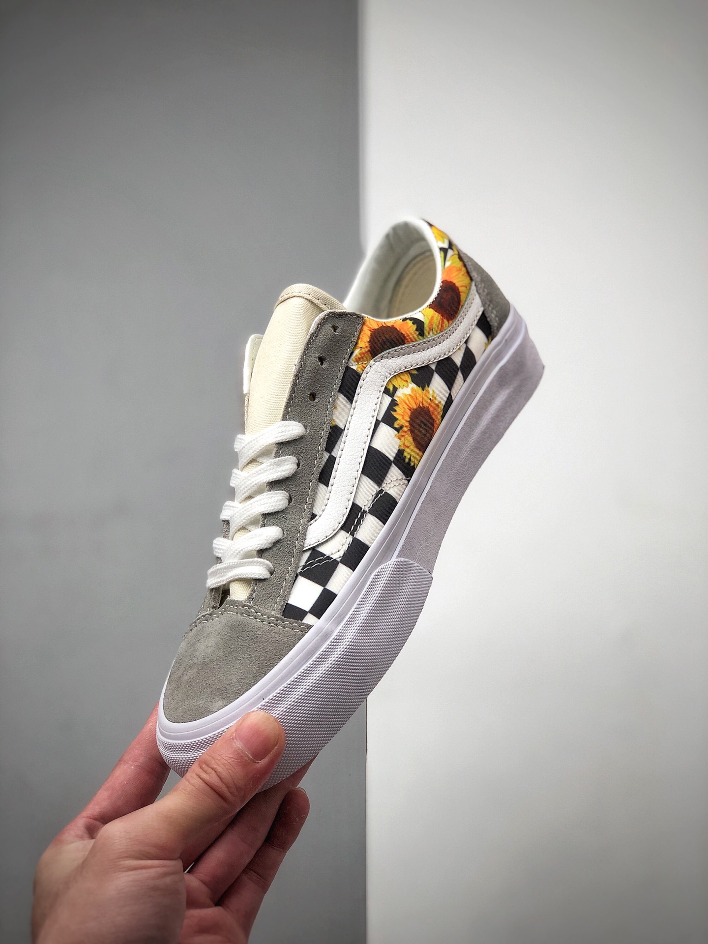 150  新款出货：Vans范斯经典系列Style 36板鞋低帮向日葵 棋盘格男女板鞋 型号：AS55