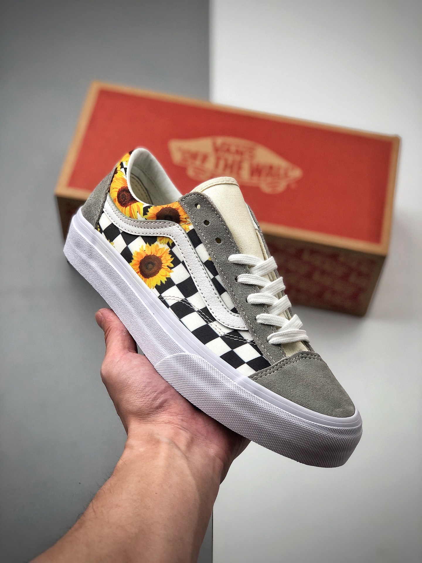 150  新款出货：Vans范斯经典系列Style 36板鞋低帮向日葵 棋盘格男女板鞋 型号：AS55