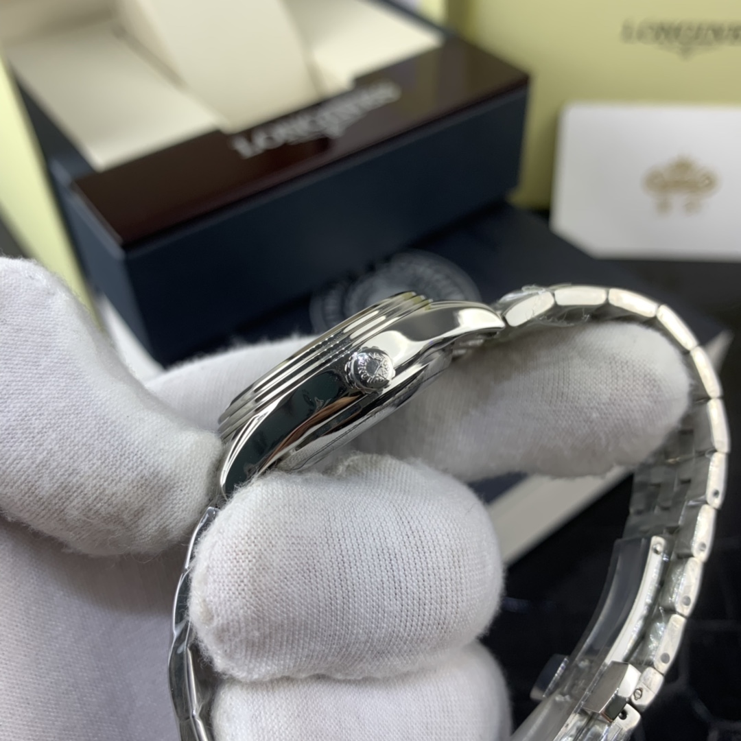 Longines 皇家 浪琴军旗系列女表腕表