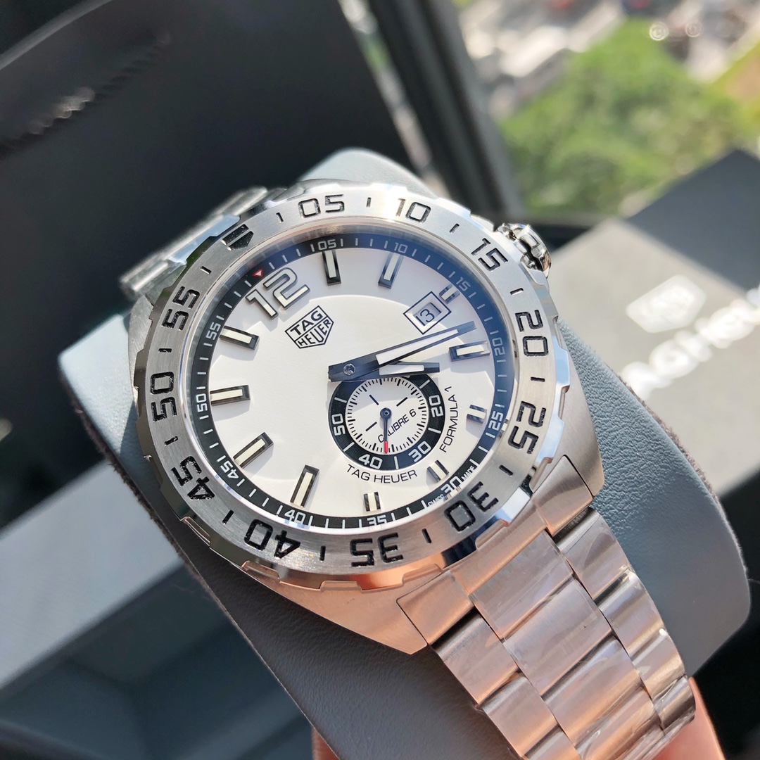 NO:728205,Can be customized to check the code at the counter. Batch: The latest model from the channel, TAG Heuer F1 series 43mm diameter steel belt mechanical watch, equipped with the new Swiss sw360-1 mechanical movement, 904 fine brushed case, a new complete set of one watch, one code and hangtag, ready stock in seconds, quality can be compared at various counters.,,stuart weitzman,tag heue19860909可以订做专柜查验码 批: 渠道货最新款 泰格豪雅（TAGHeuer）F1系列43mm直径钢带款机械表,搭载全新瑞士sw360-1机械机芯,904精细拉丝表壳,全新全套一表一码配吊牌,现货秒发,品质接受各种专柜对比.,,stuart weitzman,tag heue,Watch