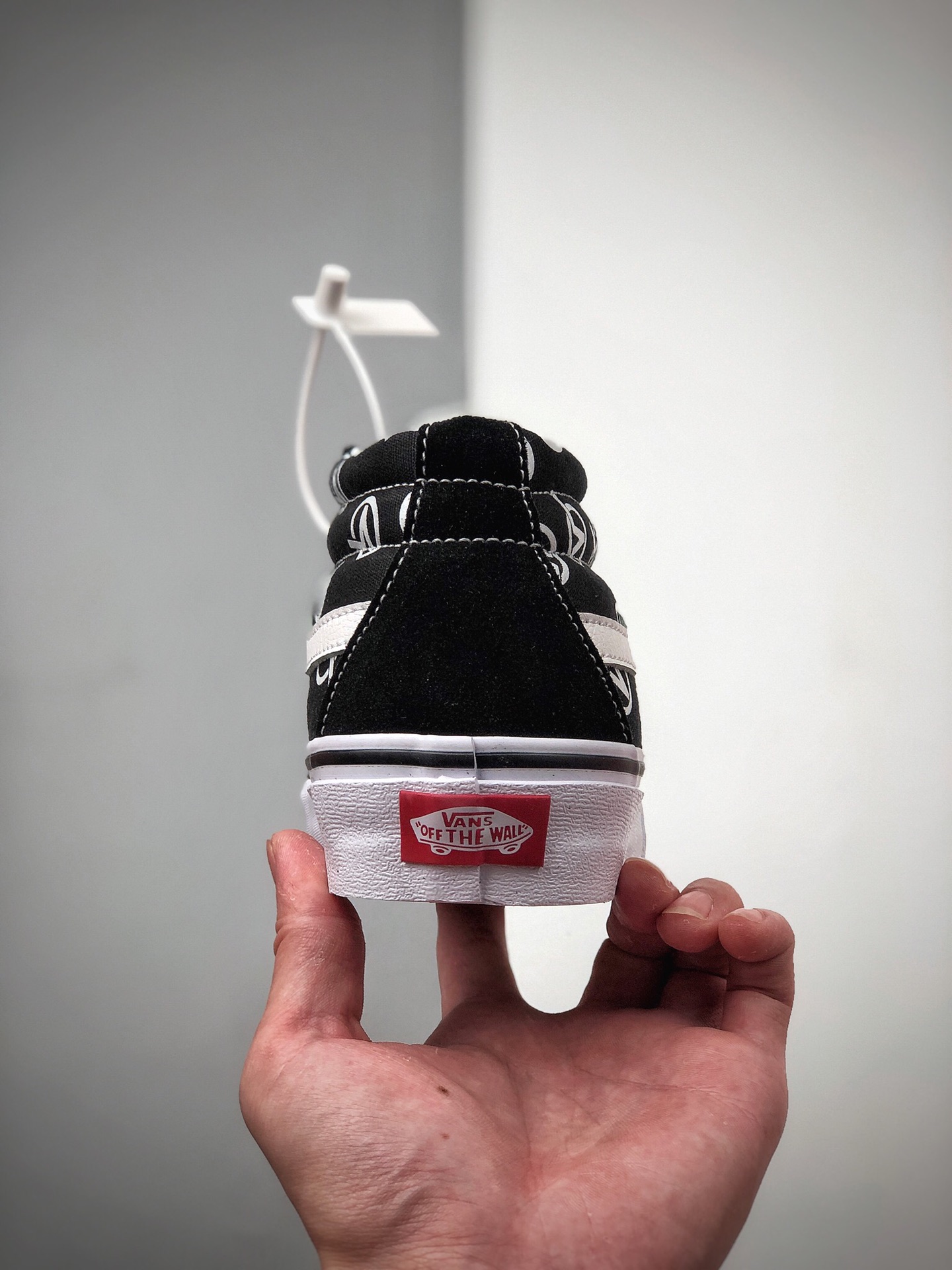150 Vans范斯 经典系列SK8-Mid板鞋 Circle V Logo