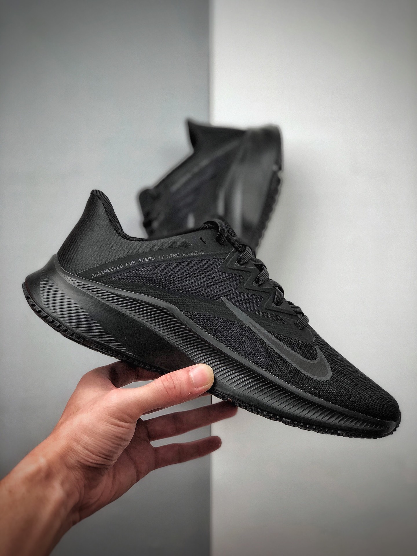 180 Nike Quest 3 极速3代时尚休闲鞋 CD0230-001