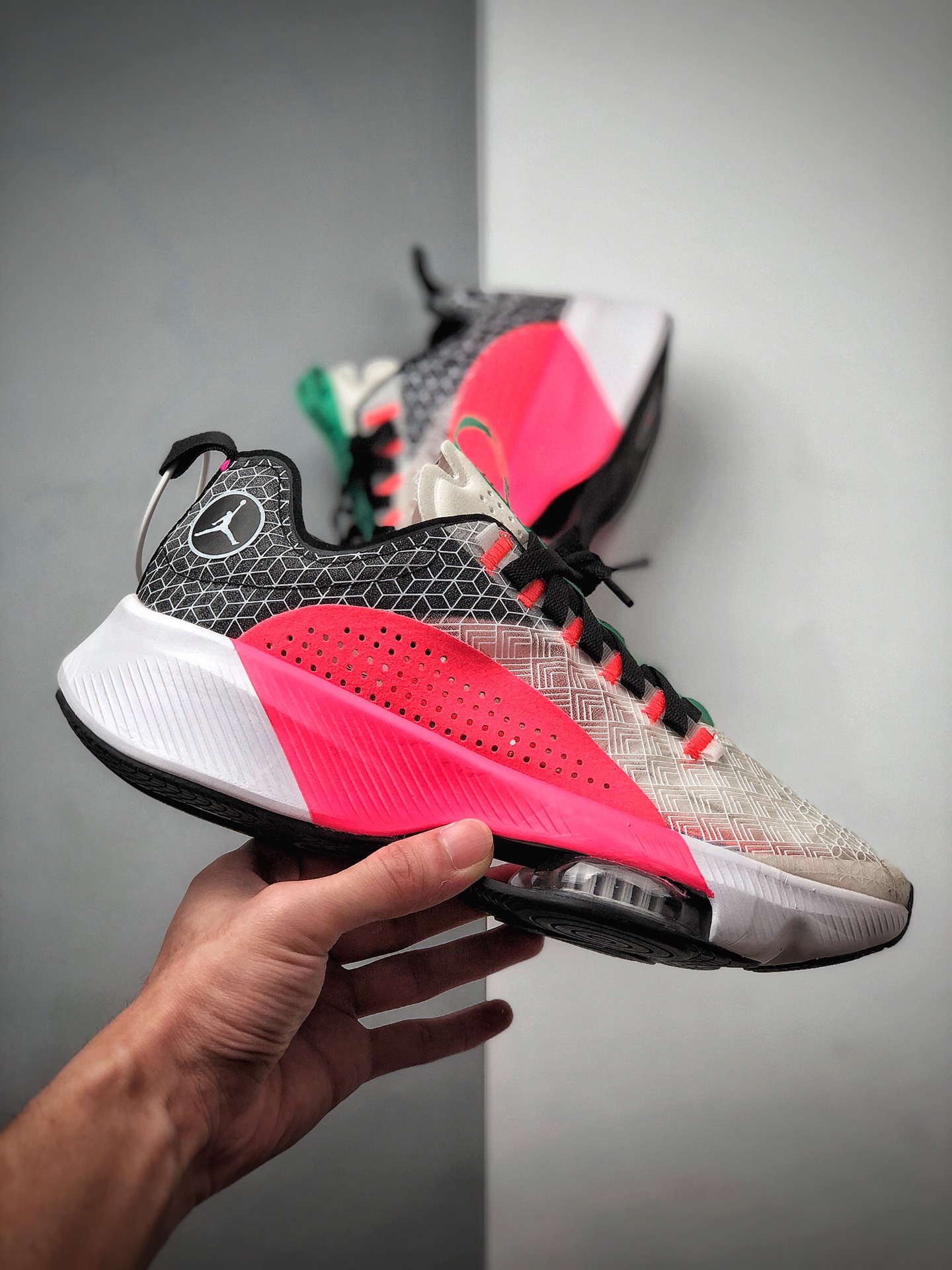 230 耐克Nike Jordan Air Zoom Renegade 黑白红 马拉松缓震休闲运动慢跑鞋CJ5383-002