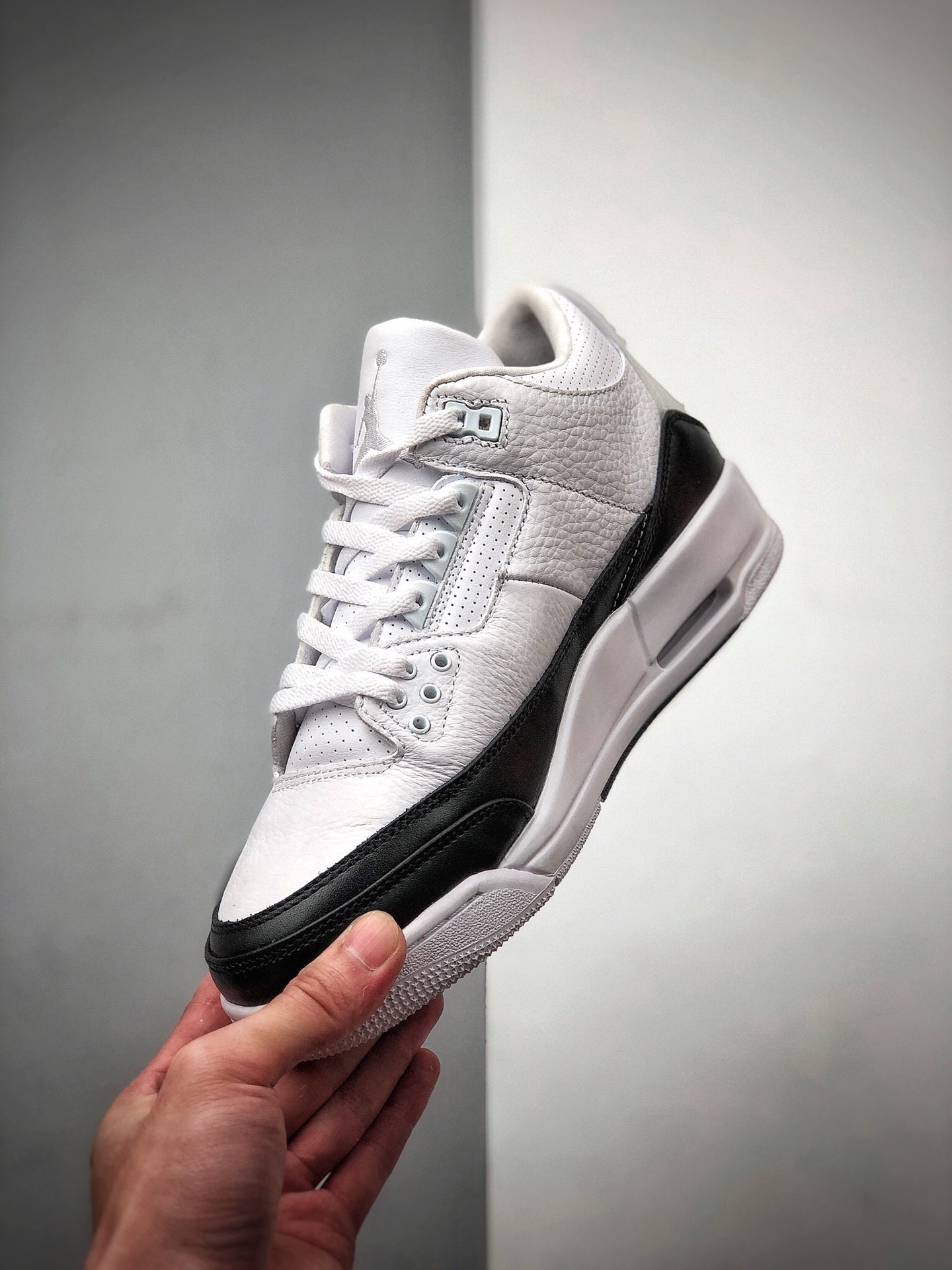 460 乔丹3代 藤原浩 闪电联名 Fragment Design x Air Jordan 3 货号：DA3595-100