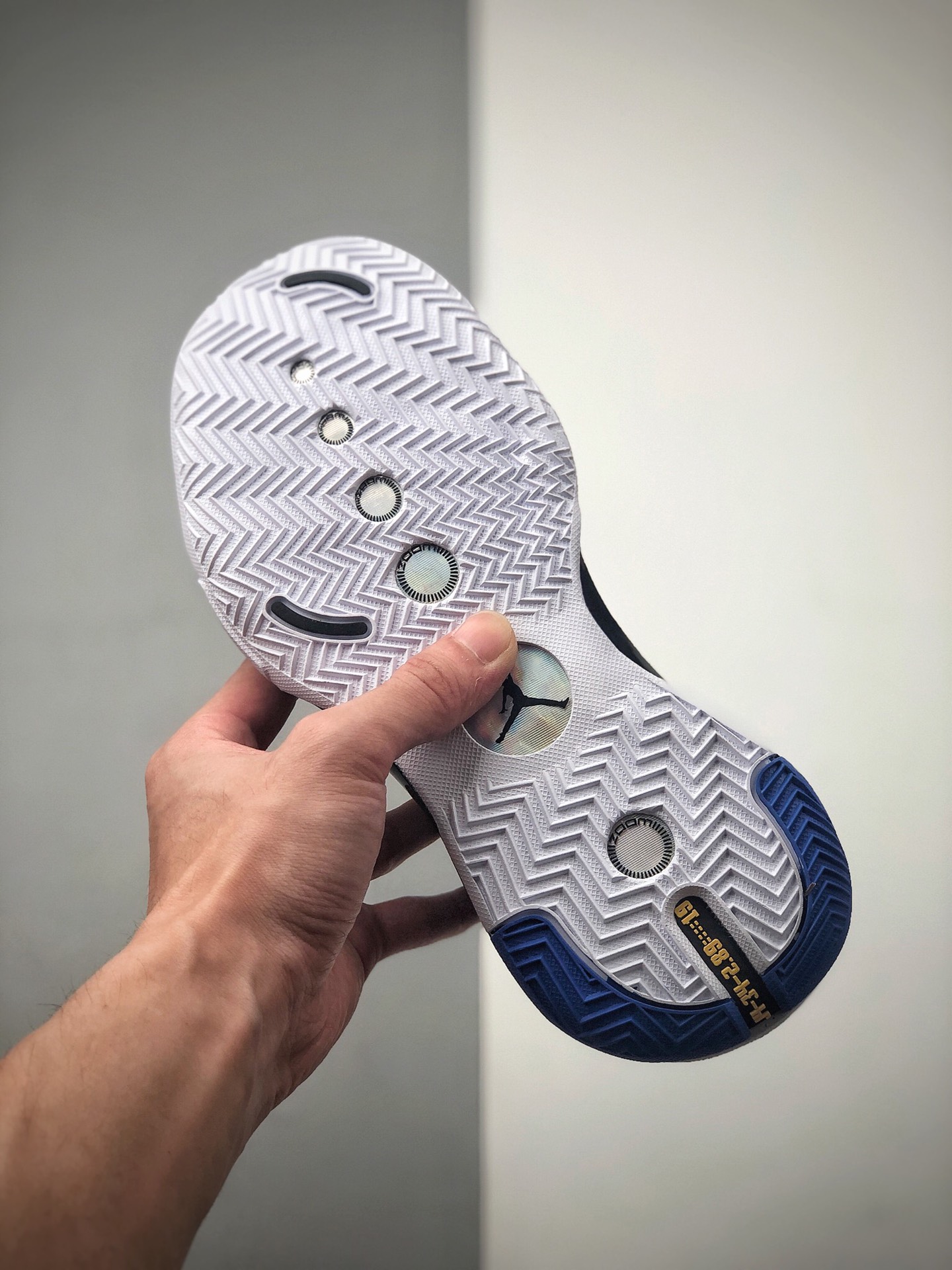 260 Air Jordan 34 Print  低邦版 白黑彩专业实战篮球鞋