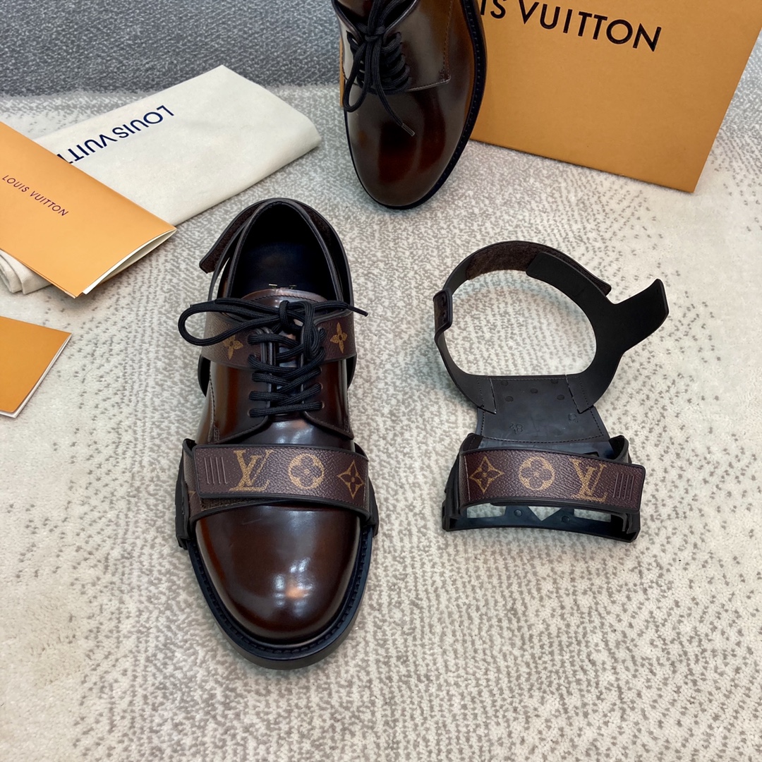 NO:640005,The shoe covers are detachable and can be worn two times per shoe.19860909鞋套可拆解,一鞋两穿,,Men's shoes