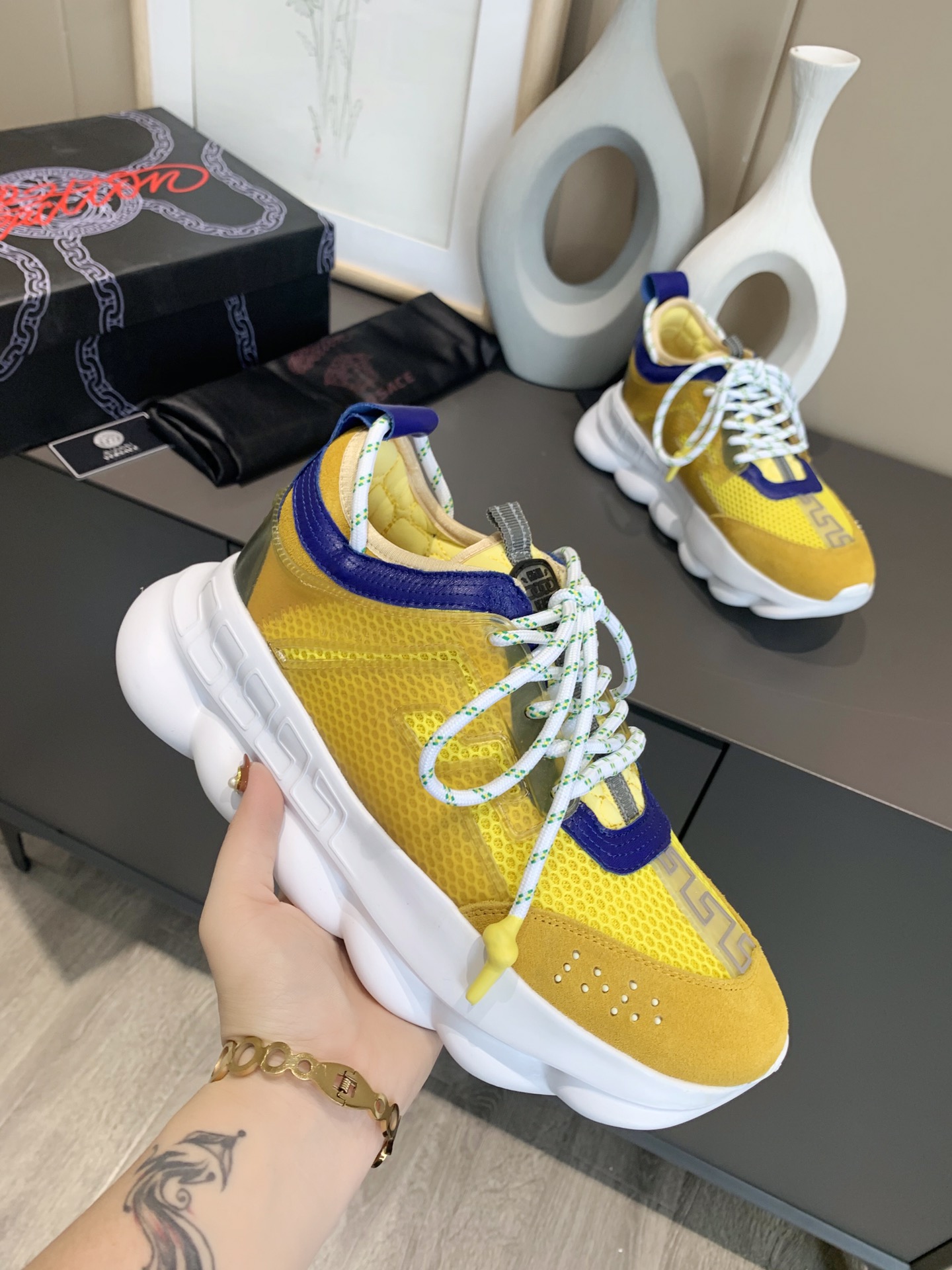 precio de fábrica... Generación 1 Versace VERSACE pareja zapatos extranjeros comprar versión de la p