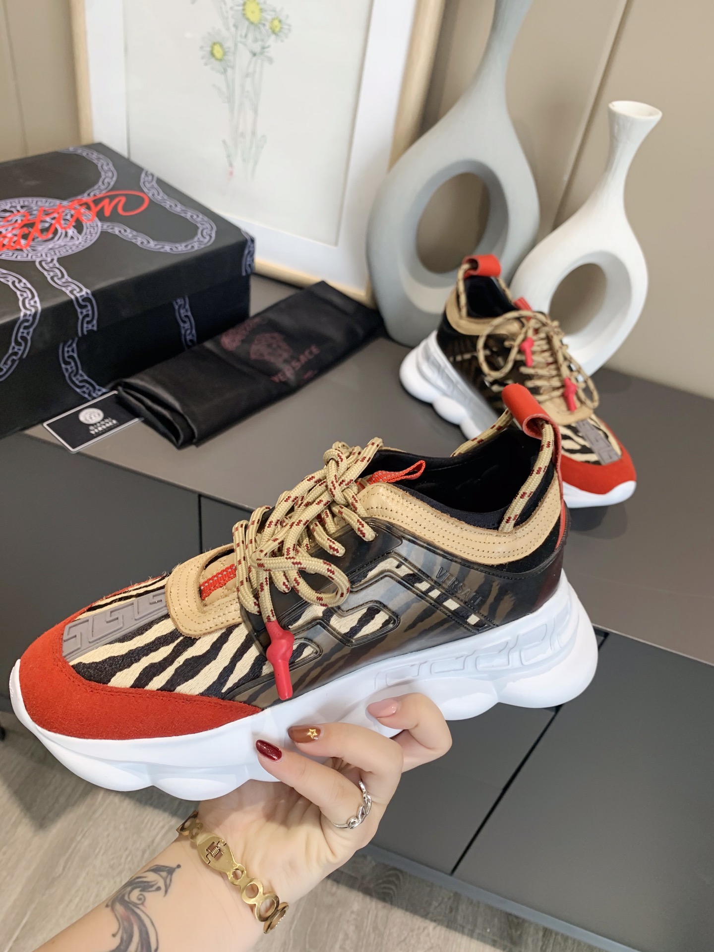 precio de fábrica... Generación 1 Versace VERSACE pareja zapatos extranjeros comprar versión de la p