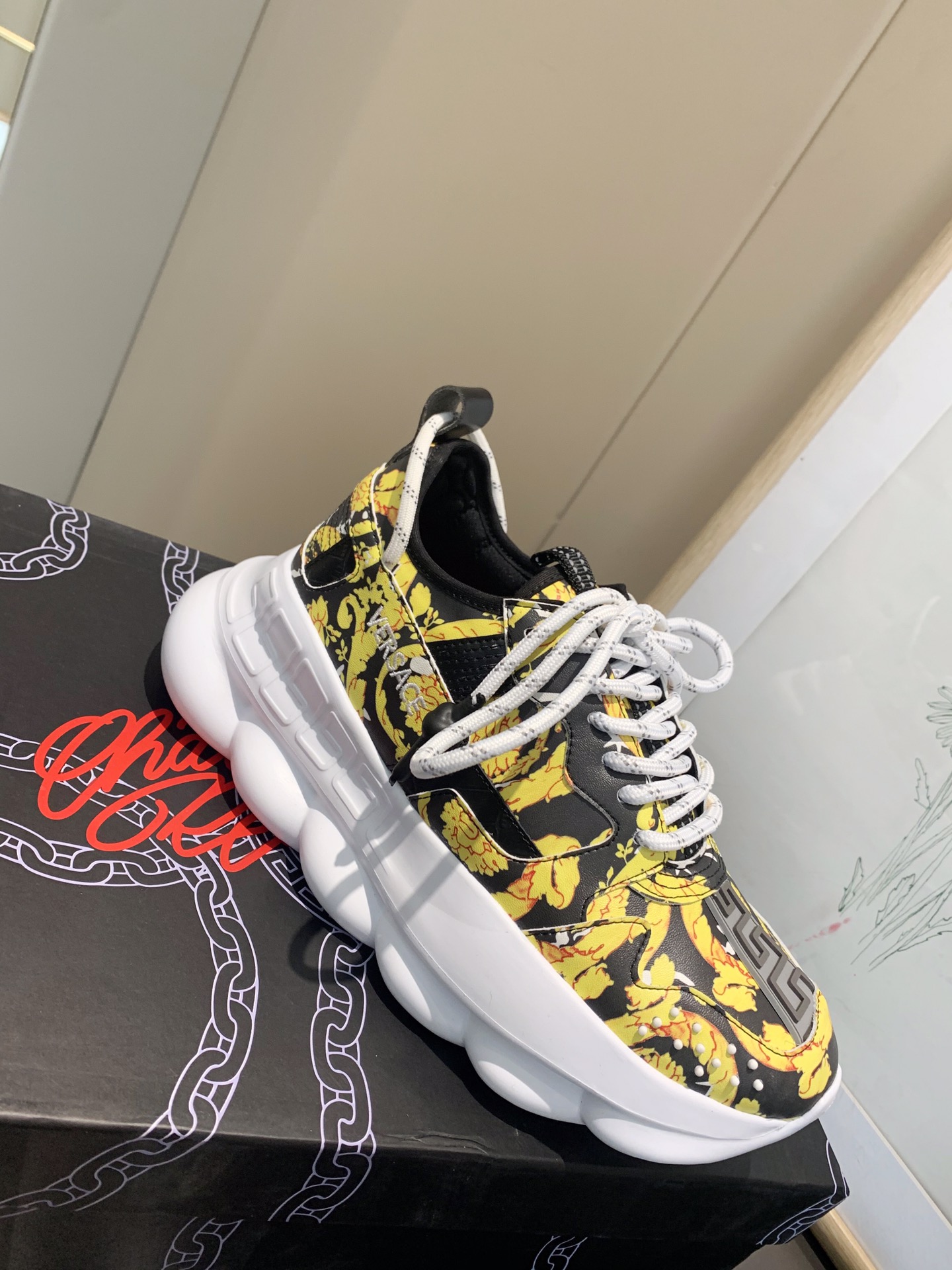 precio de fábrica... Generación 1 Versace VERSACE pareja zapatos extranjeros comprar versión de la p