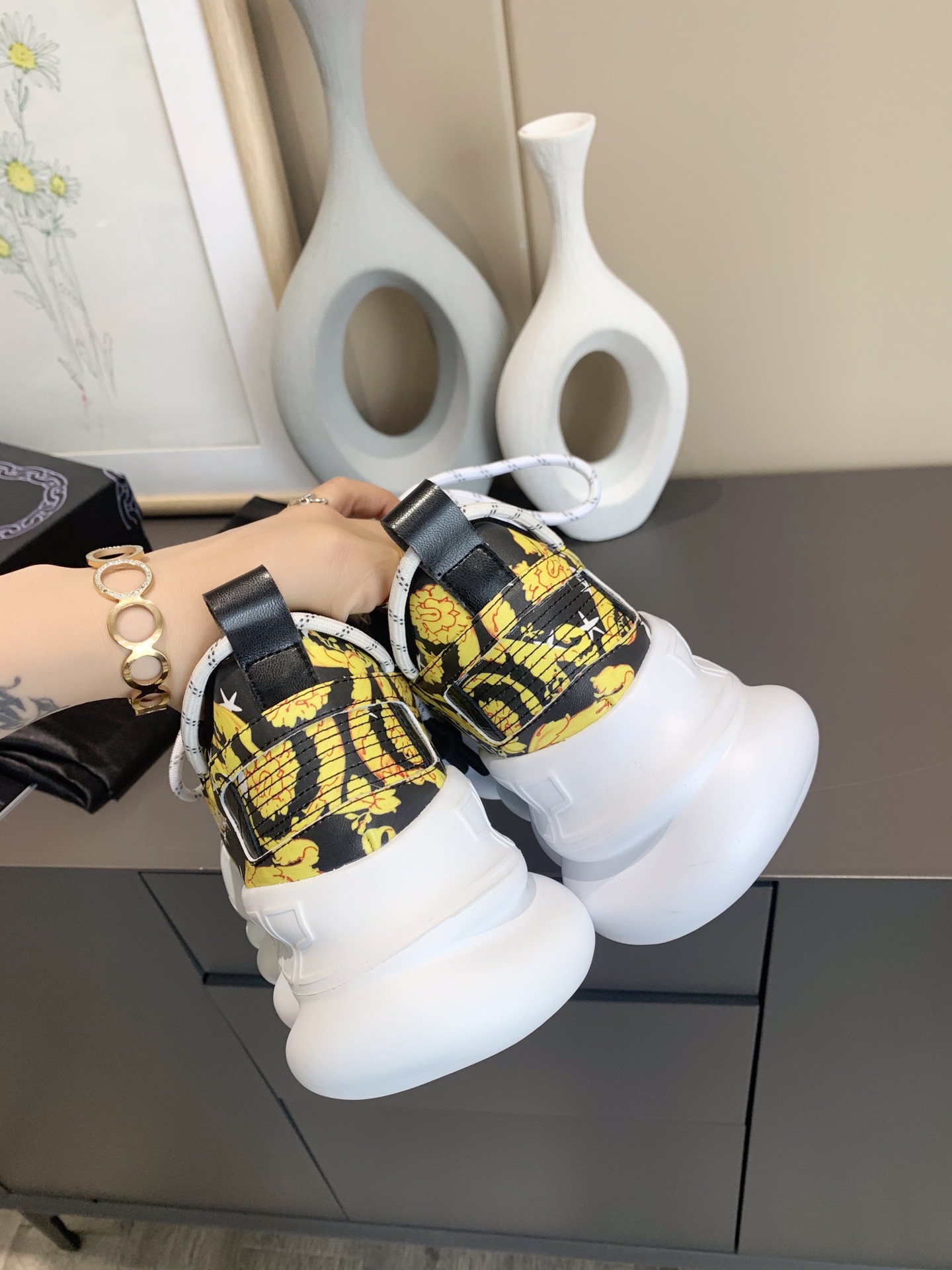 precio de fábrica... Generación 1 Versace VERSACE pareja zapatos extranjeros comprar versión de la p
