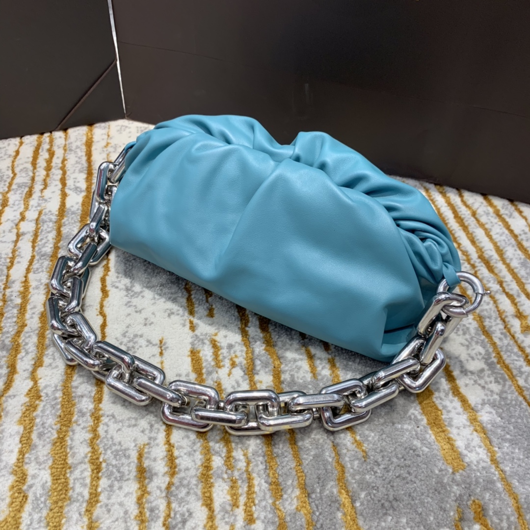Bottega Veneta ๐๐๐ ๐พ๐๐ผ๐๐ ๐๐๐๐พ๐ 31CM BAG 620230ๆฒน็ป่/้ถ้พ