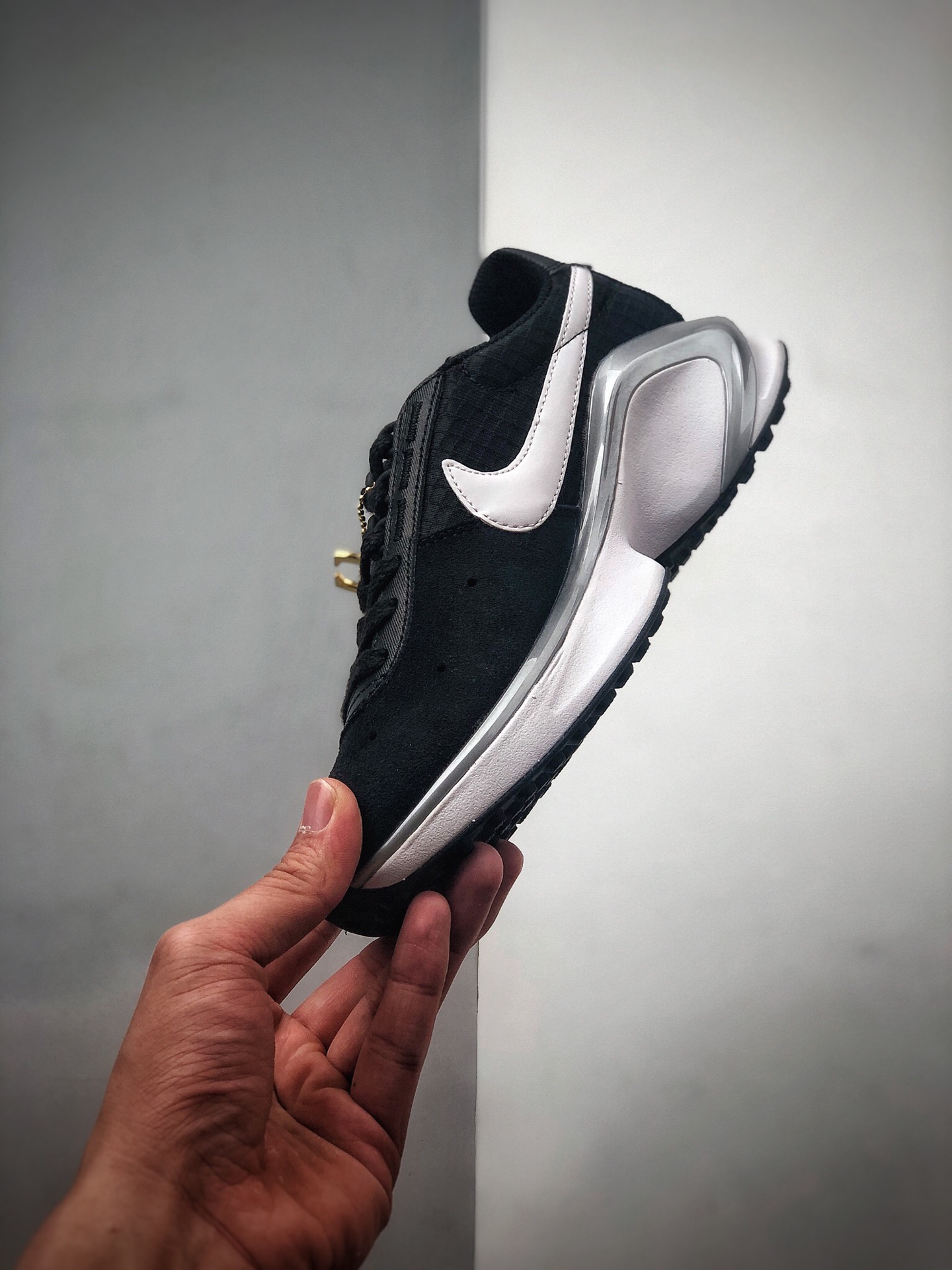 250 Nike D/MS/X  Waffle “Starfish”复古跑鞋CQ0205-001