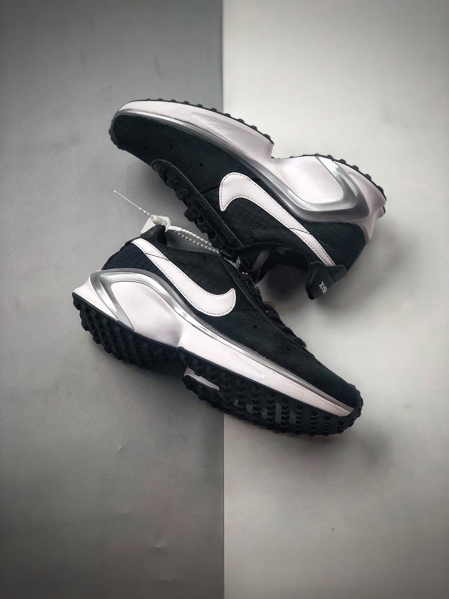 250 Nike D/MS/X  Waffle “Starfish”复古跑鞋CQ0205-001