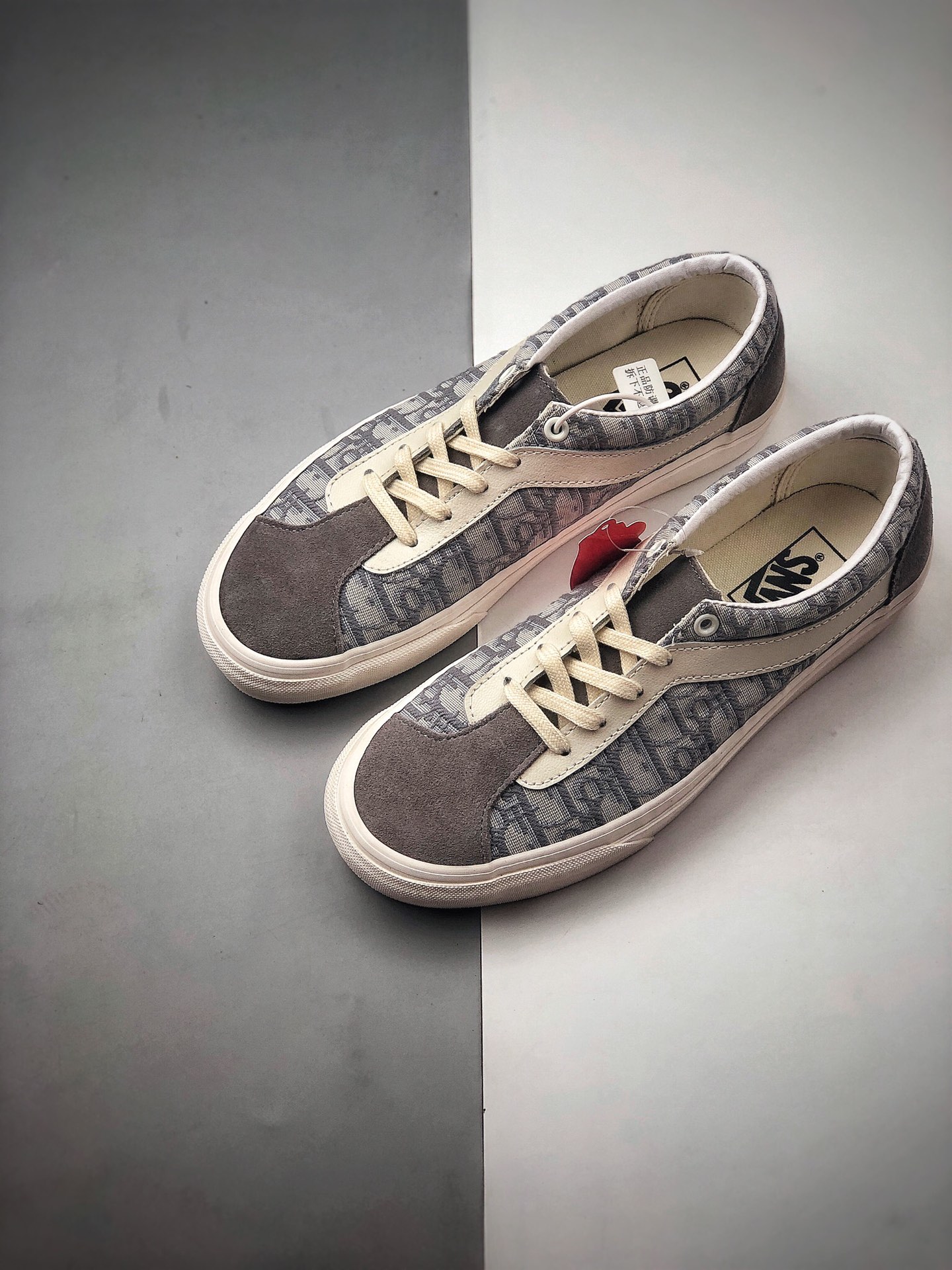 150  2020 VANS范斯 迪奥Dior x Vans Vault OG Authentic Era LX”Christian Dior”  灰色