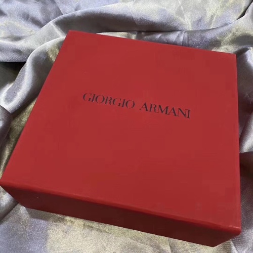 Giorgio Armani Mini Makeup Set - Red Cushion, Lipstick, Lip Gloss & Perfume 1 Giorgio Armani Mini Makeup Set - Red Cushion, Lipstick, Lip Gloss & Perfume