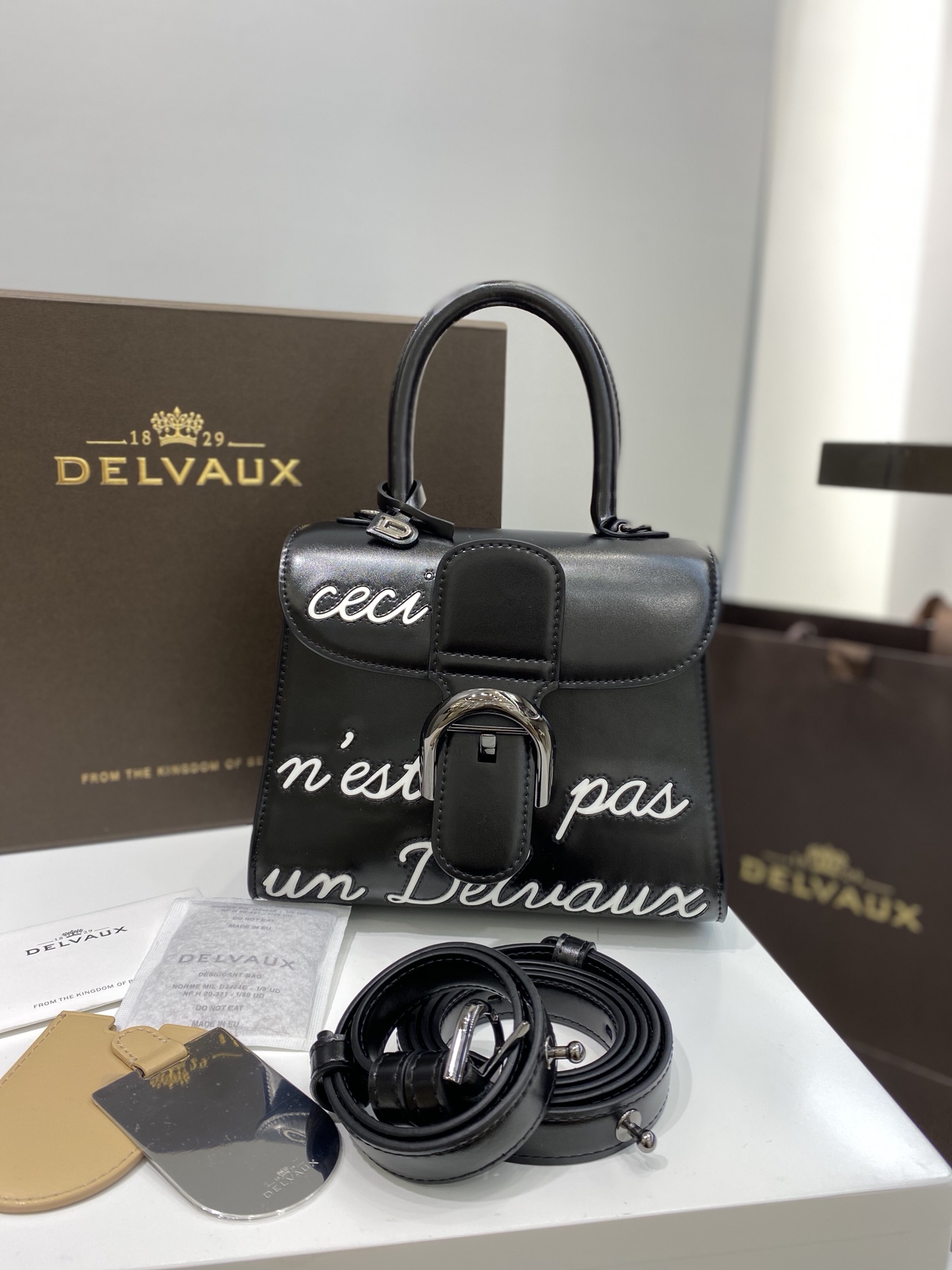 델보 가방 Delvaux 17274