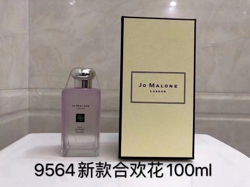 95💰专柜品质 100ml
75💰专柜品质 30ml
2020年限定 祖马龙秘境花园香水100ml -30ml ，四味到齐🔜合欢花，桂花，睡莲，雪柚