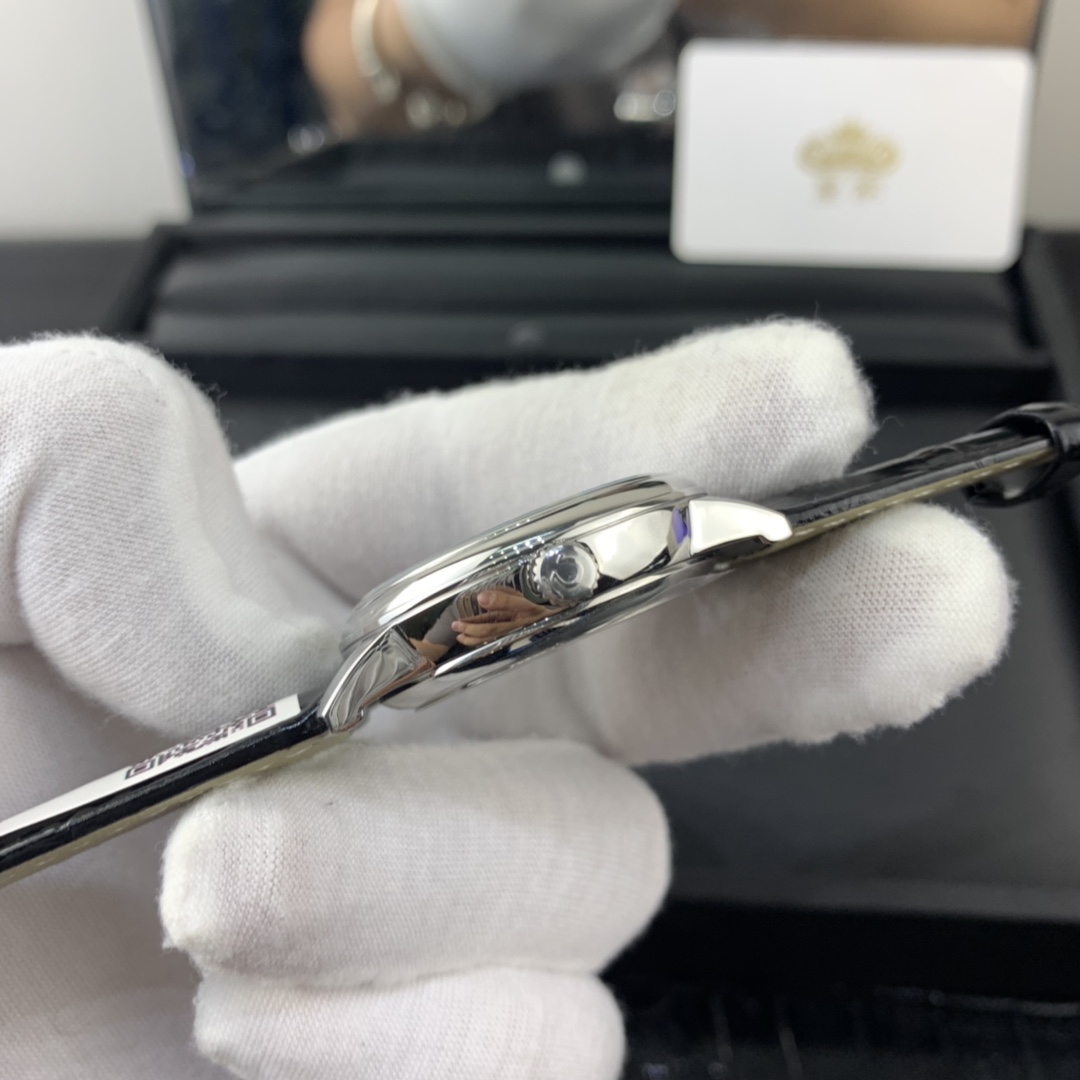 Omega 皇家 欧米茄蝶飞系列女款腕表