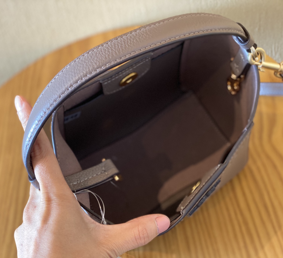 Tory Burch 917 TORY BURCH MCGRAW HOBO 小号新款休闲包