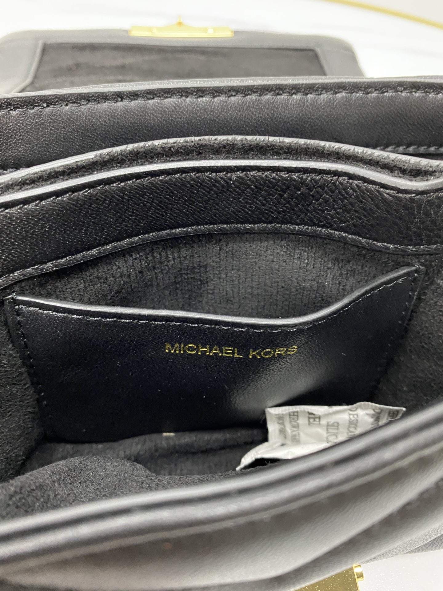 Michael Kors ～mk cece羊‮绣皮‬花V型新款小号 小链条 长‮带肩‬斜挎单肩两用女士包 一个包