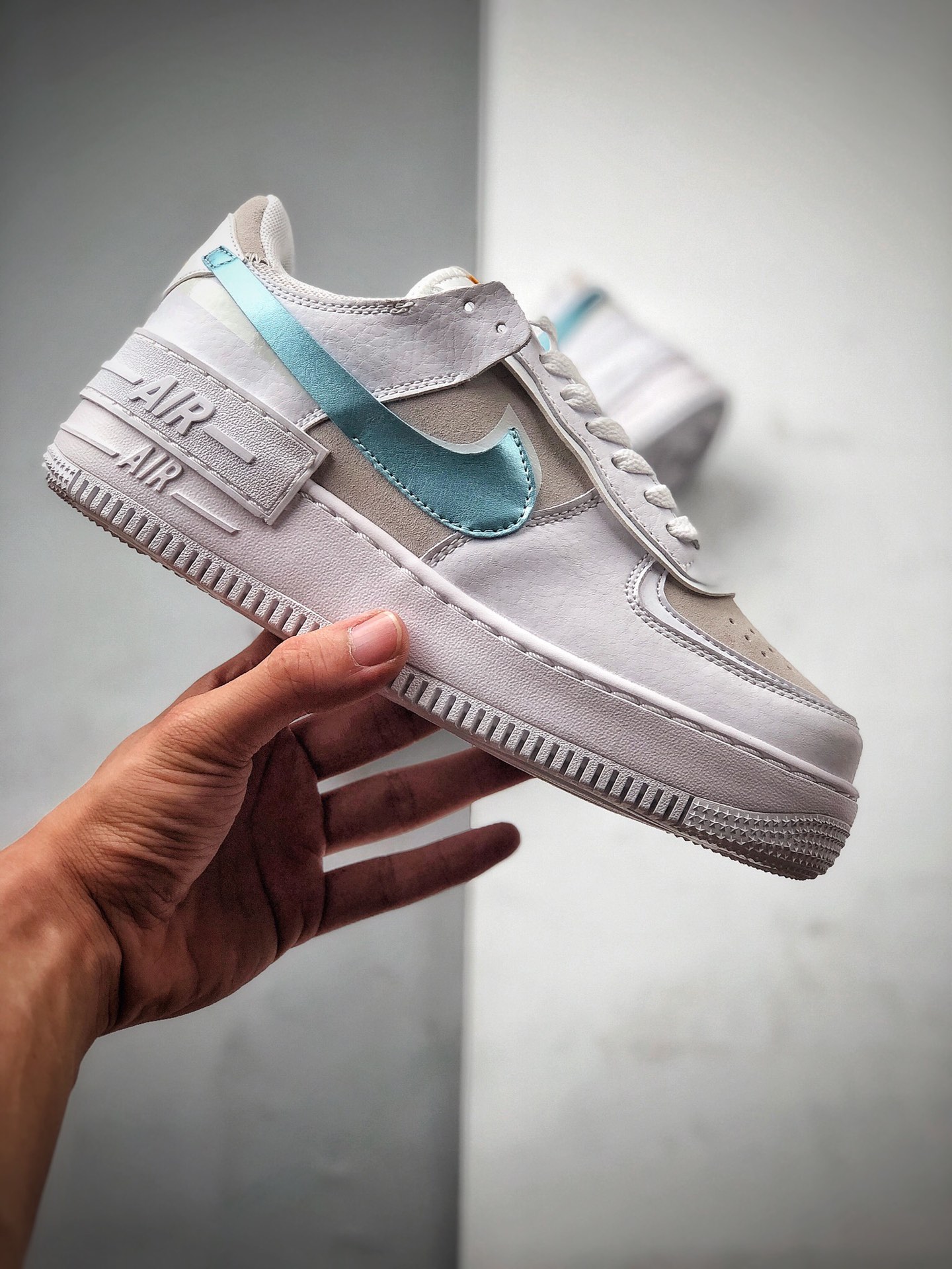 200  Women's  Air Force 1 AF1 Shadow White Hydrogen Blue DA4286-100