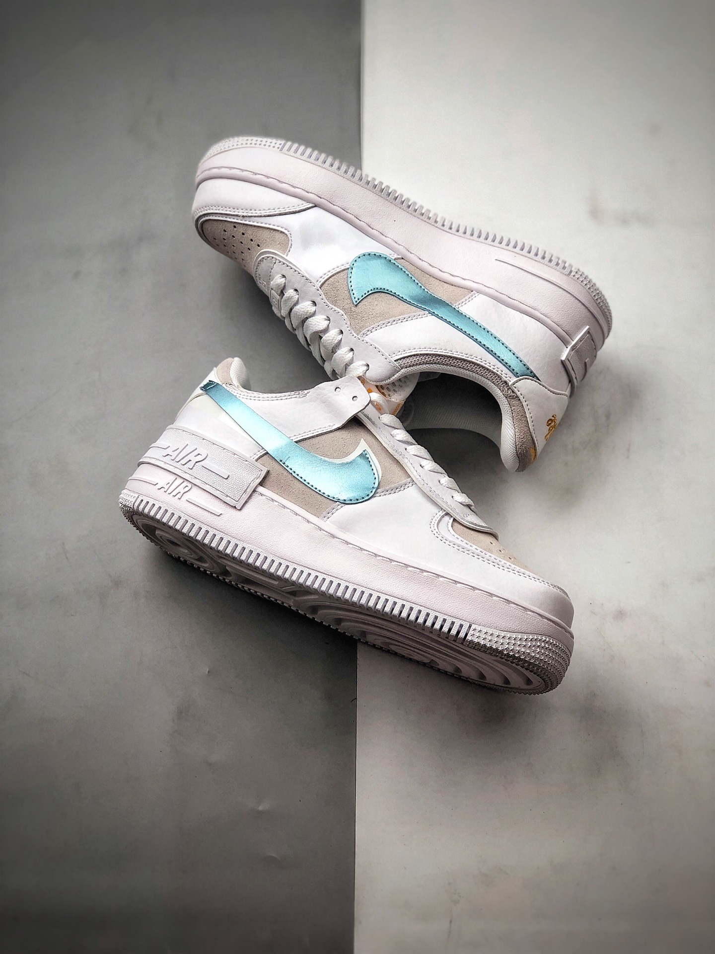 200  Women's  Air Force 1 AF1 Shadow White Hydrogen Blue DA4286-100