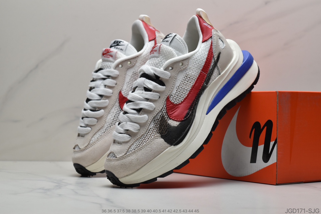 180 公司级日式解构美学联名Sacai x Nike Pegasus Vaporfly”Black/White” CI9928-300