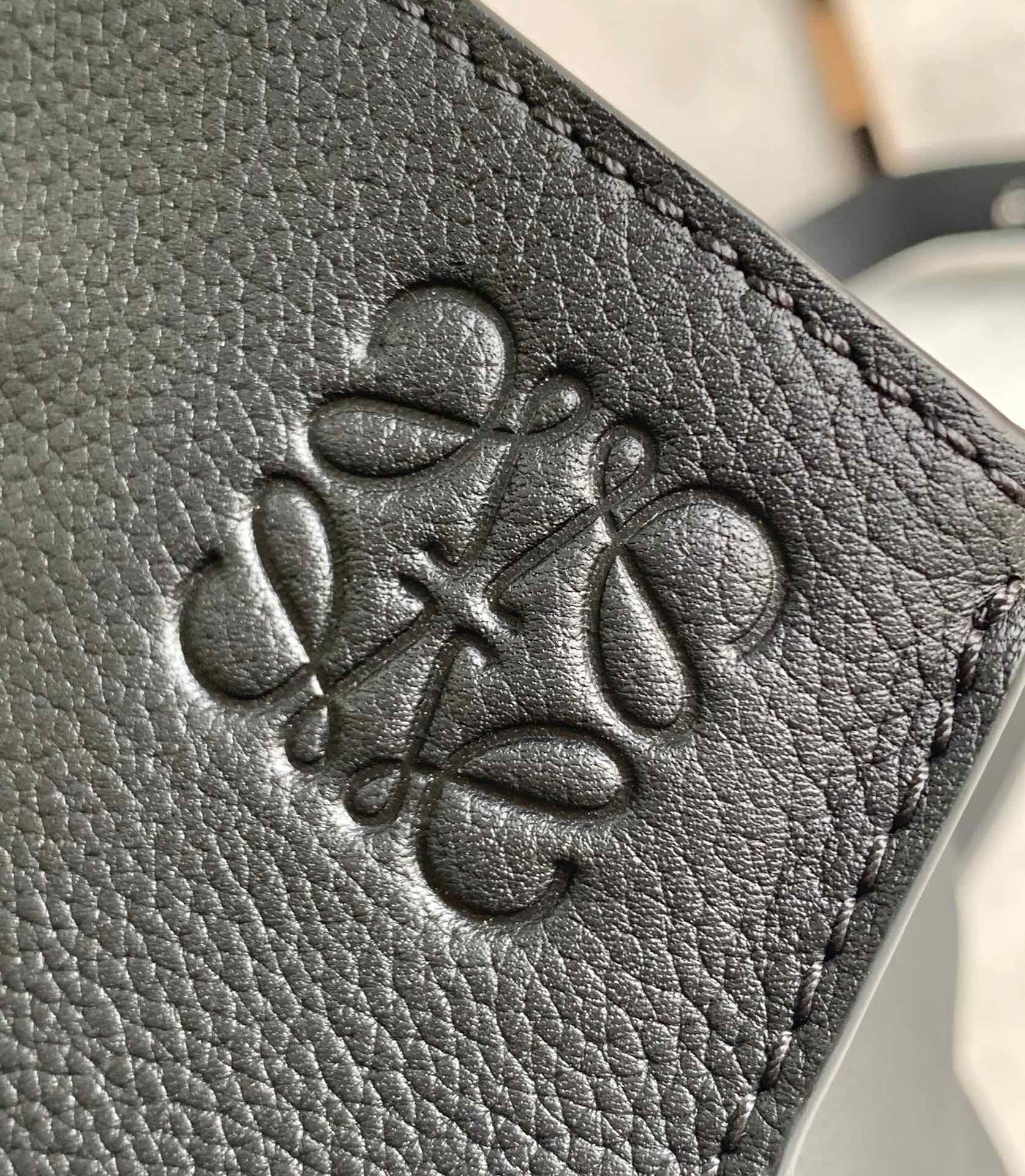 Loewe罗意威 Anton Backpack 黑色