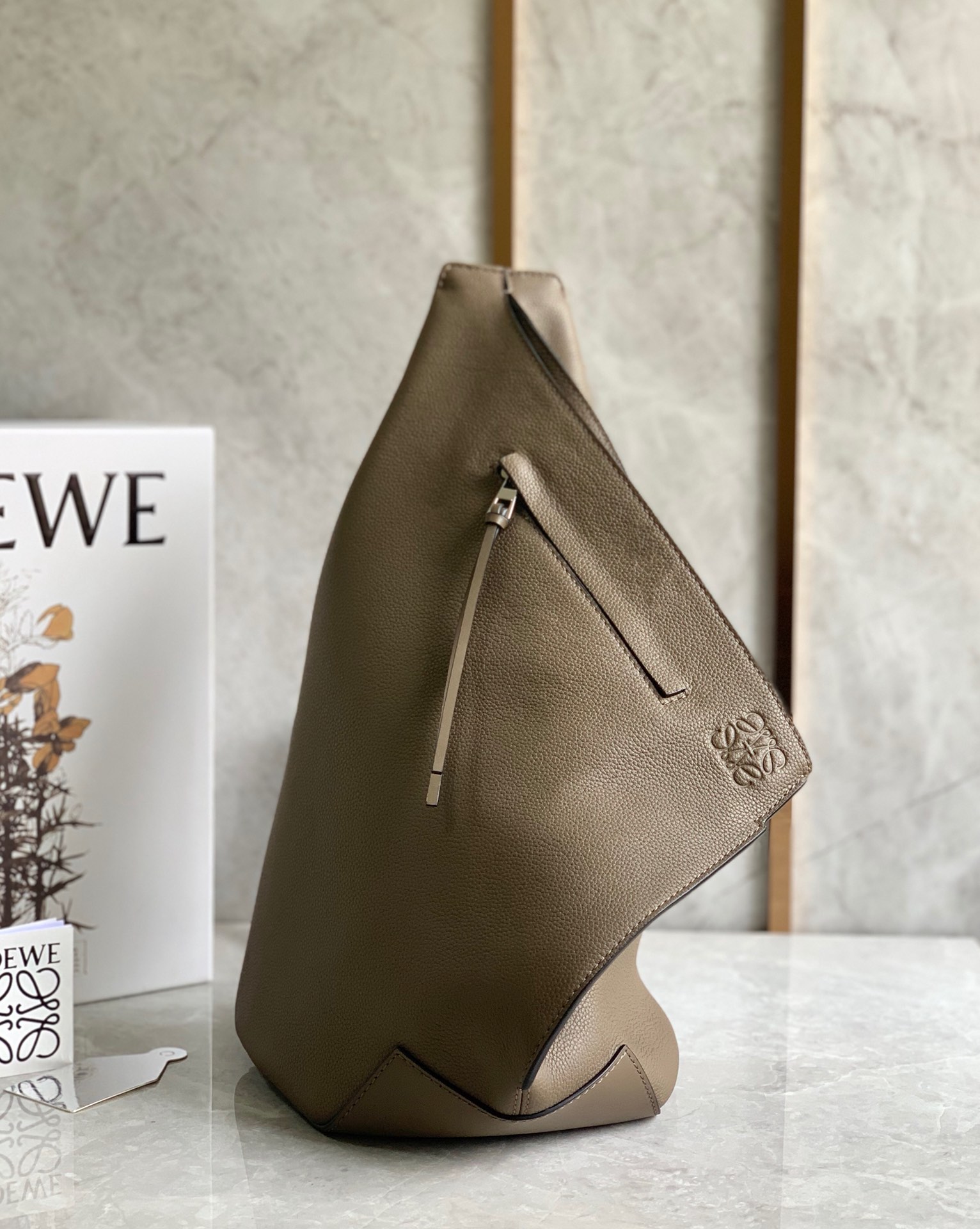Loewe罗意威 Anton Backpack 灰色