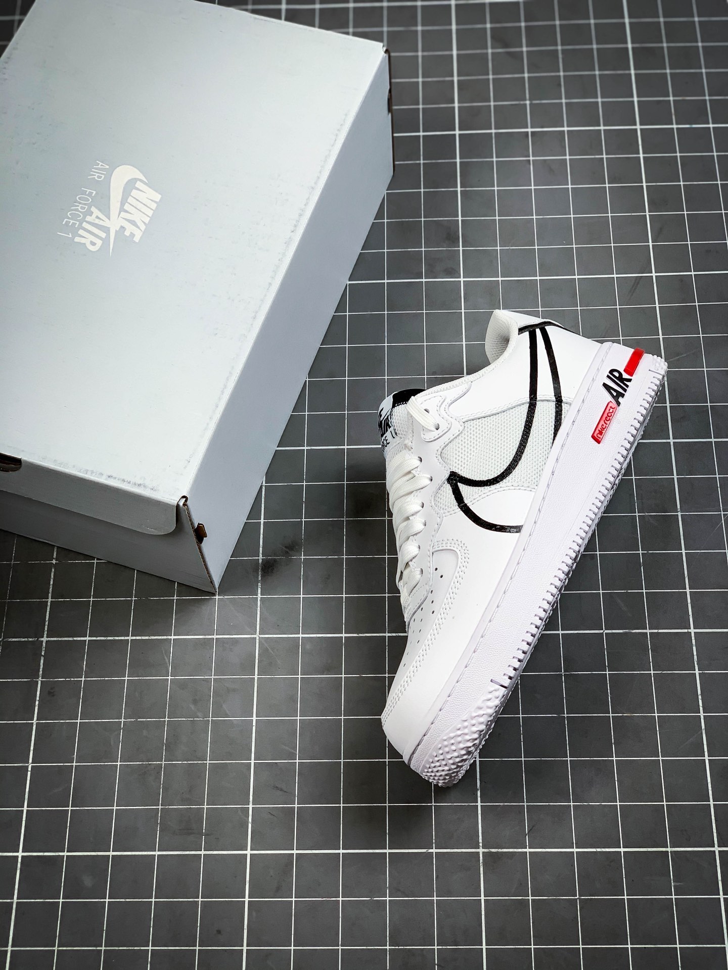 200  AIR FORCE 1 REACT WHITE D/MS/X白红经典色 CD4366-100