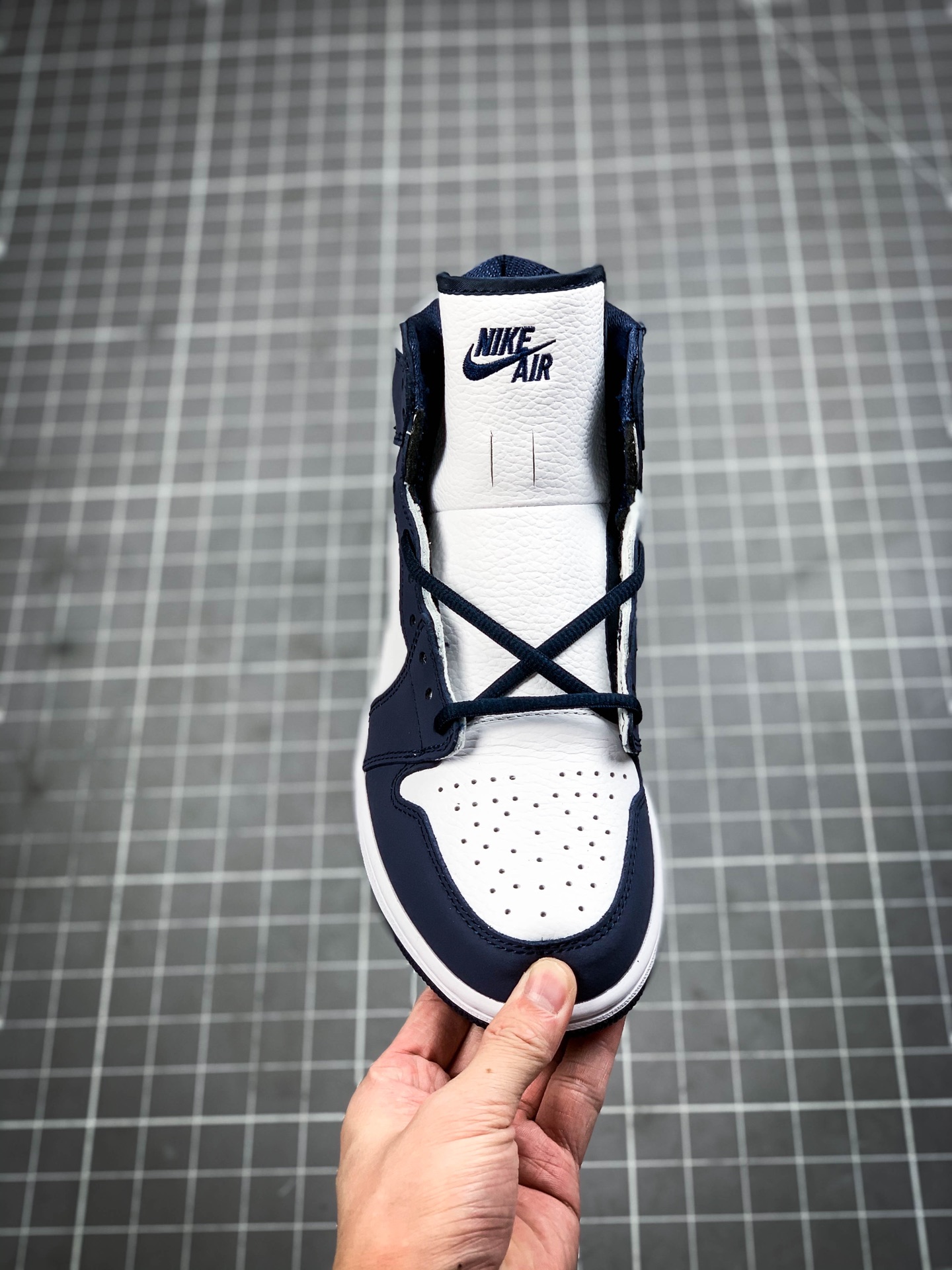290 公司级乔丹/Air JordanAJ1 aj1 乔丹1代 乔1 乔丹1代高帮系列 Air Jordan 1 “Midnight Navy”  货号：DC1788-100 412