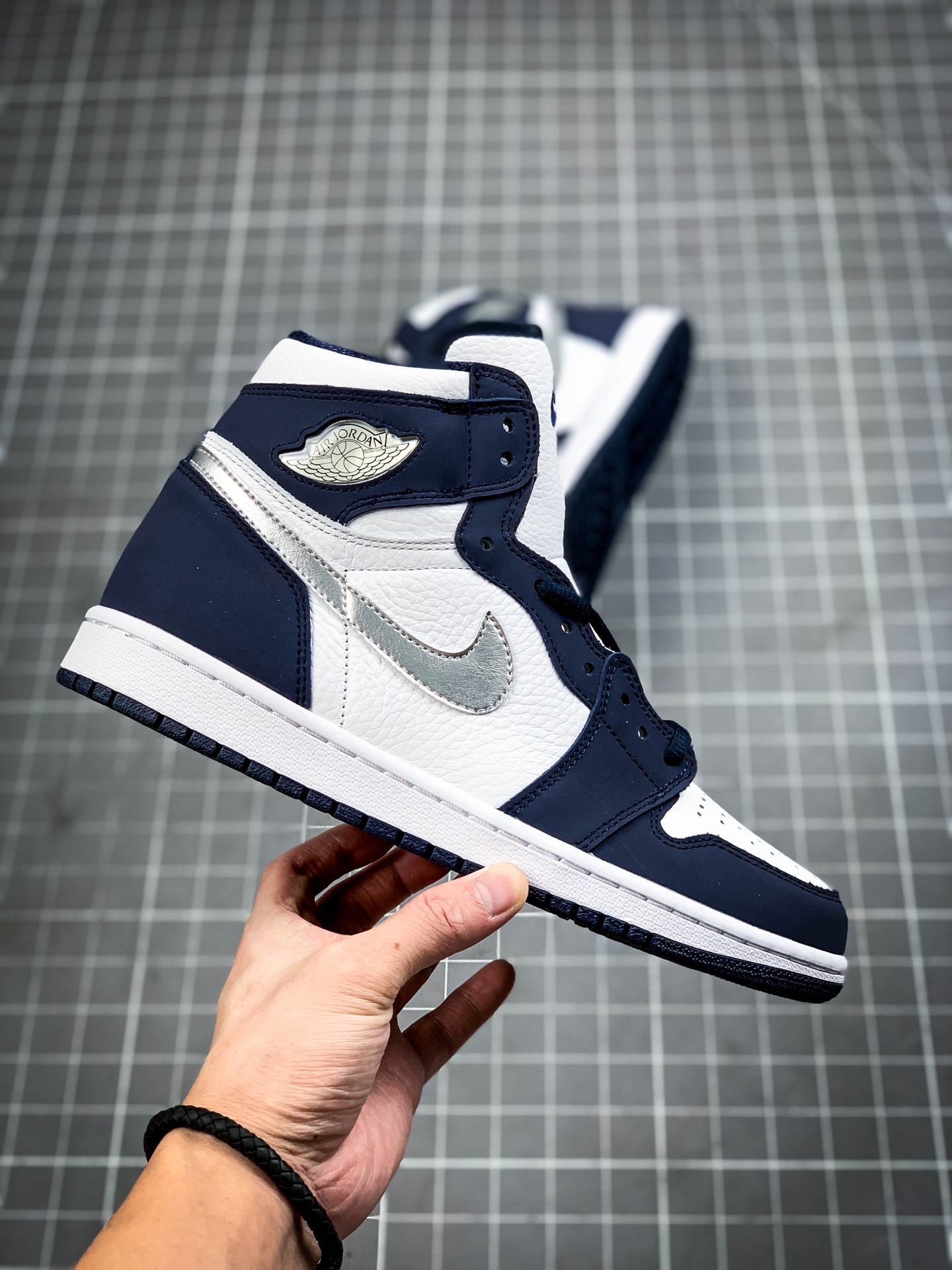 290 公司级乔丹/Air JordanAJ1 aj1 乔丹1代 乔1 乔丹1代高帮系列 Air Jordan 1 “Midnight Navy”  货号：DC1788-100 412