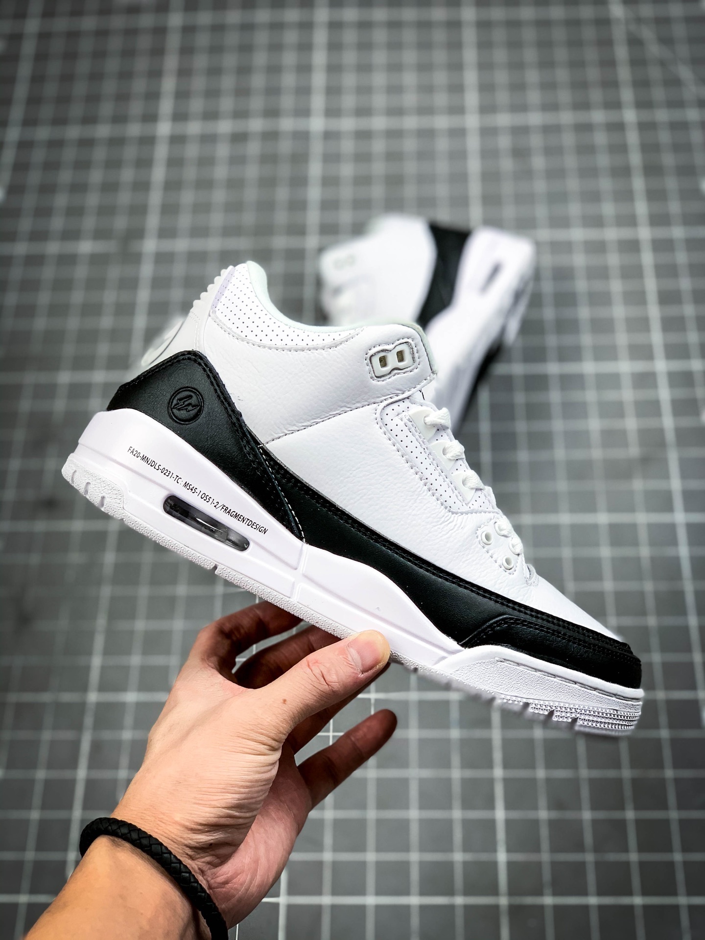 330 纯原版本Fragment Design x Air Jordan 3 AJ3 乔3 藤原浩 闪电联名 货号：DA3595-100 611