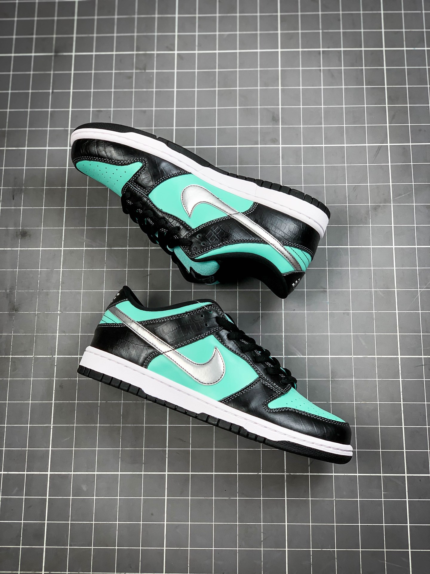 290 Diamond Supply Co. X Nike SB Dunk Low Pro ” Tiffany ” 美国西海岸潮牌联名款 304292-402