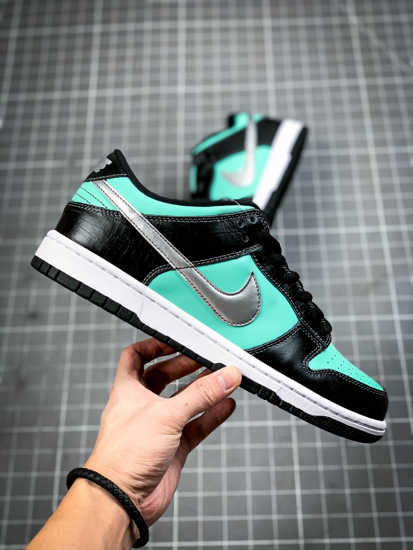 290 Diamond Supply Co. X Nike SB Dunk Low Pro ” Tiffany ” 美国西海岸潮牌联名款 304292-402