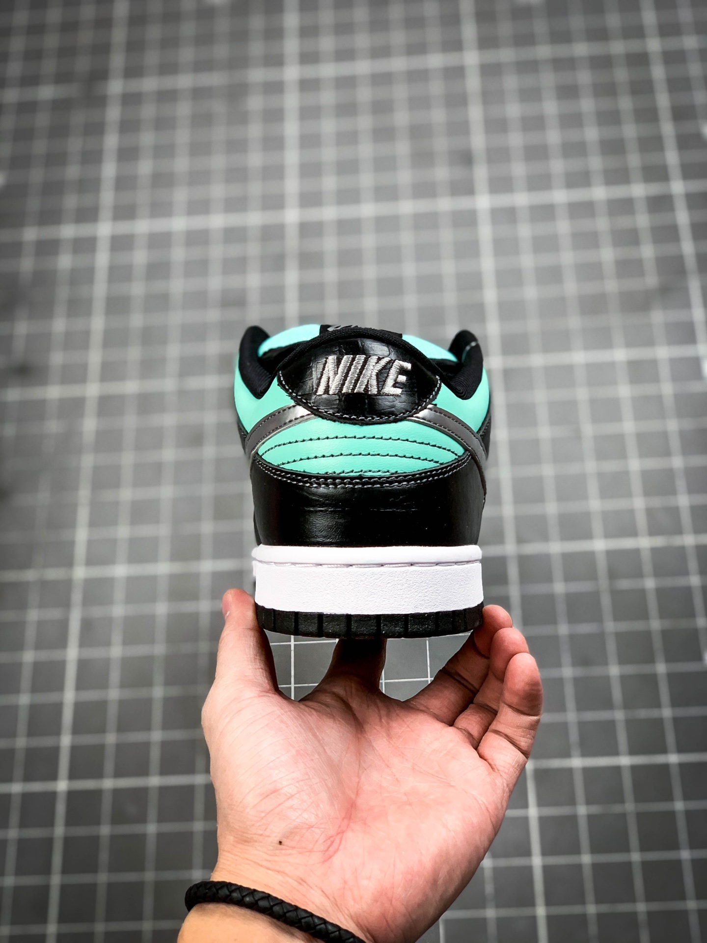 290 Diamond Supply Co. X Nike SB Dunk Low Pro ” Tiffany ” 美国西海岸潮牌联名款 304292-402