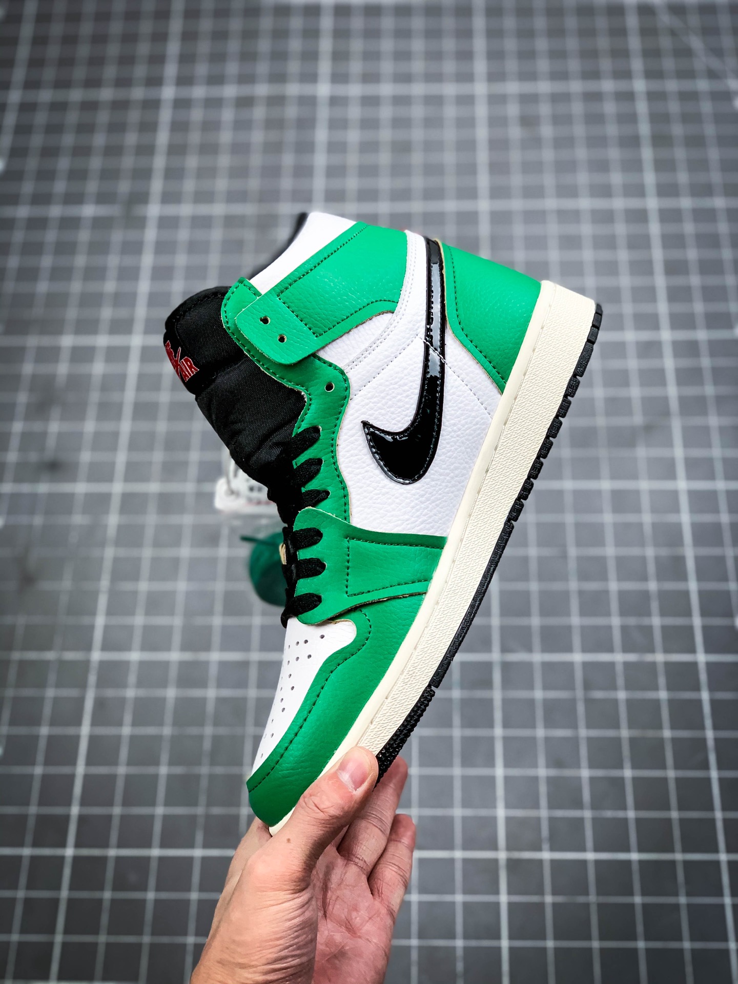 270 乔丹/Air JordanAJ1 aj1 乔丹1代 乔1 乔丹1代高帮系列Air Jordan 1 High OG WMNS “Lucky Green”  ”货号：DB4612-300 73