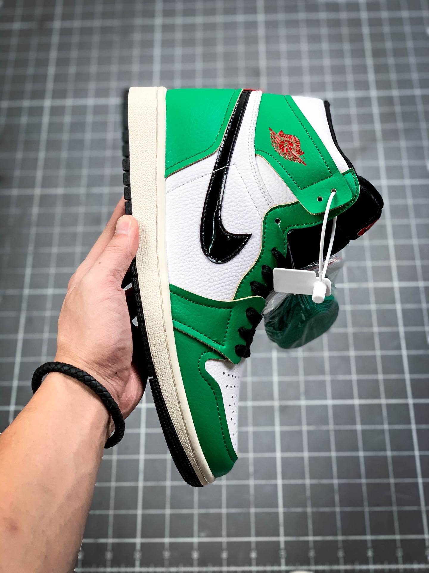 270 乔丹/Air JordanAJ1 aj1 乔丹1代 乔1 乔丹1代高帮系列Air Jordan 1 High OG WMNS “Lucky Green”  ”货号：DB4612-300 73
