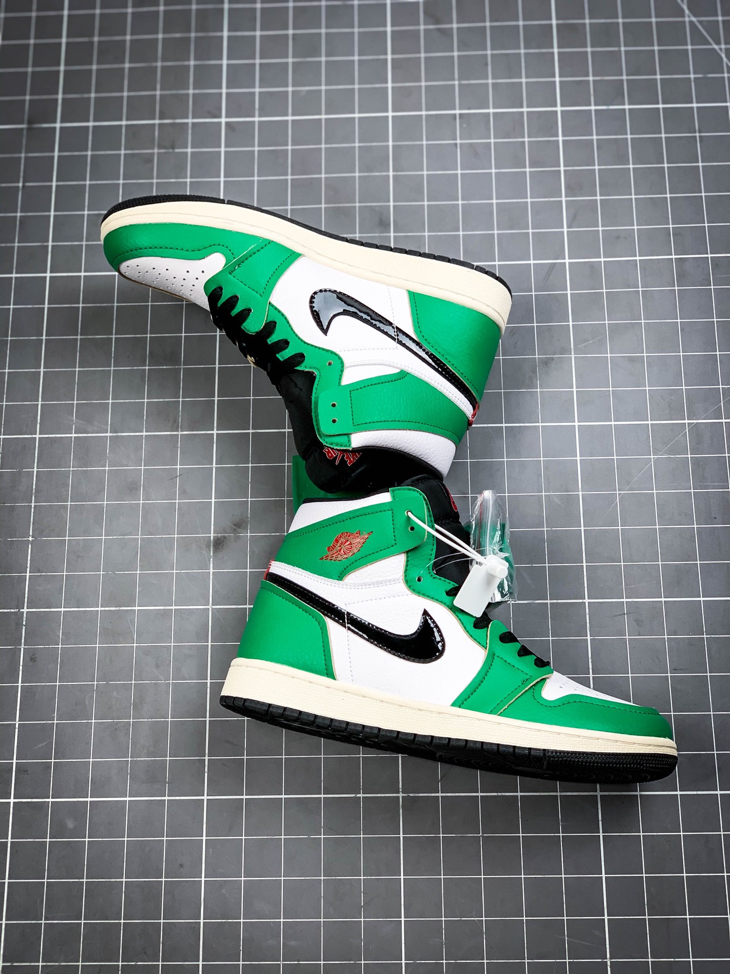 270 乔丹/Air JordanAJ1 aj1 乔丹1代 乔1 乔丹1代高帮系列Air Jordan 1 High OG WMNS “Lucky Green”  ”货号：DB4612-300 73