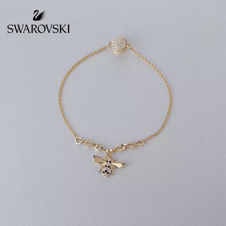 批85
代购级别 👍👏👏施华洛世奇 SWA REMIX COLLECTION 原厂出货 蜜蜂手链女手镯 礼物送女友 采用进口合金材质 配有专柜扫码标签和发票🌹🌹