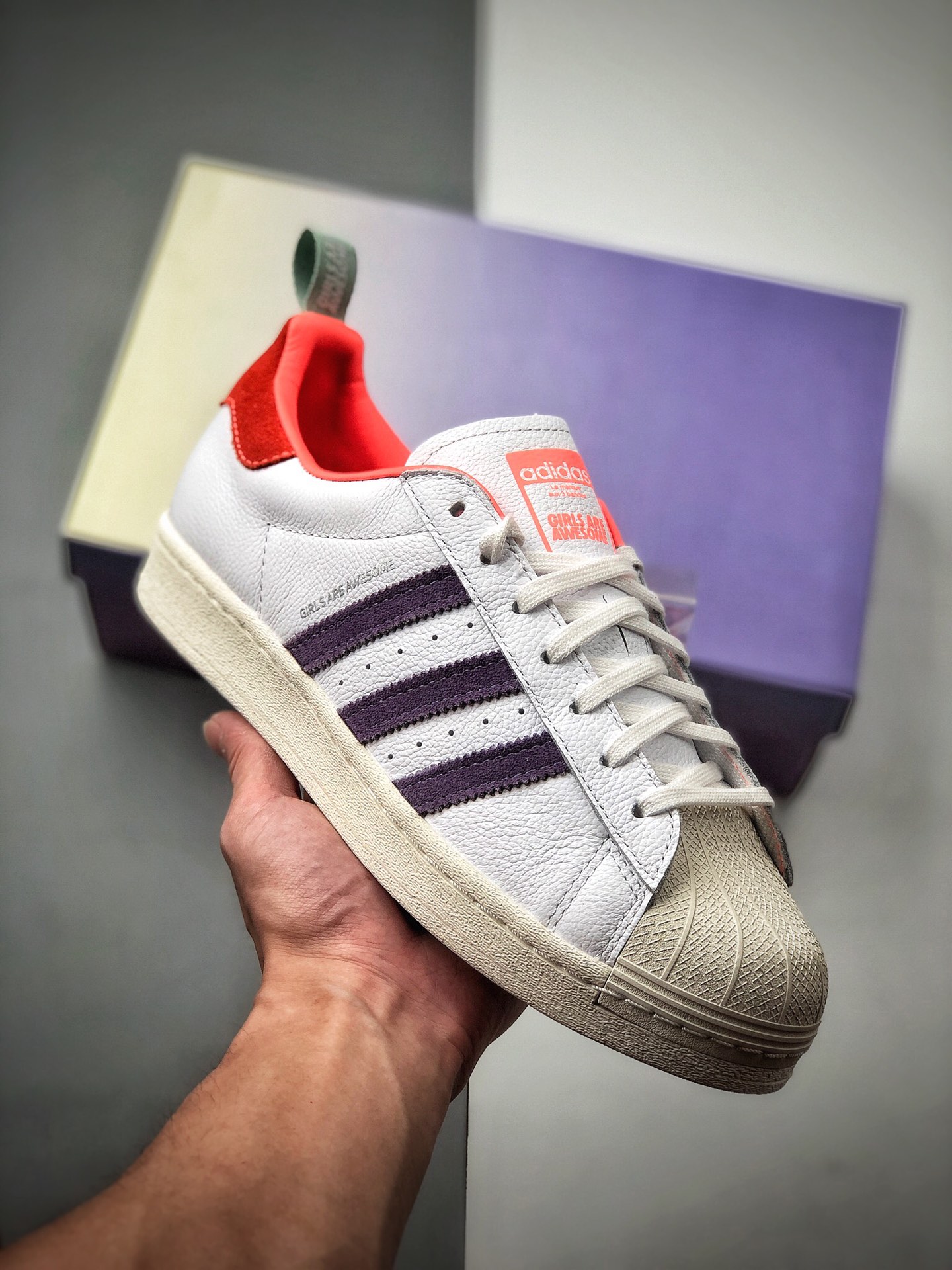 270 Girls are awesome贝壳头三叶草 Originals 联名 Superstar Superstar50周年白科技紫橙 FW8087
