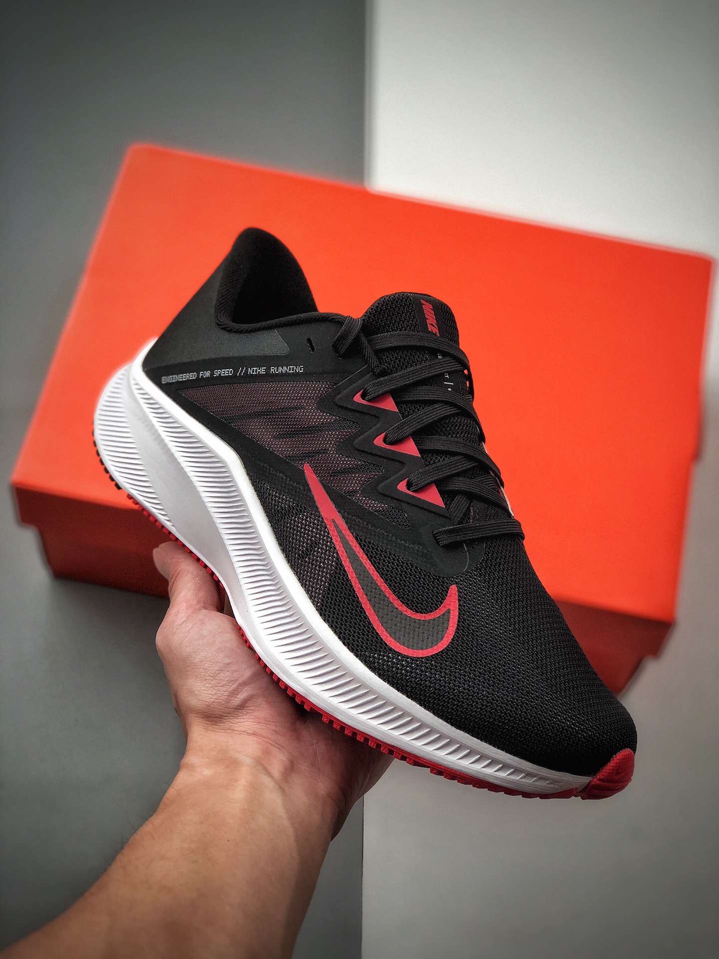 180 Nike Quest 3 极速3代时尚休闲跑步鞋 货号：CD0230-004