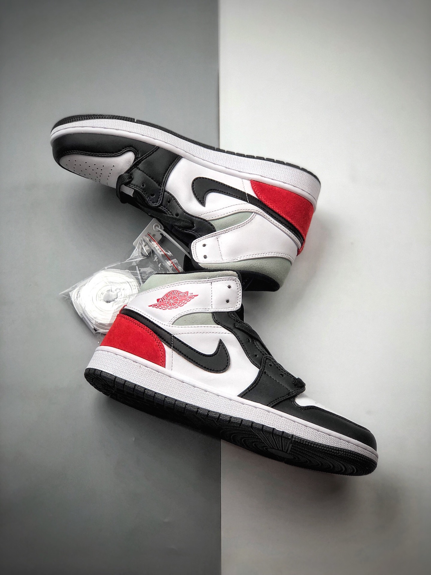 250 Air Jordan 1 Mid SE”Track Red/Union”AJ1 852542-100