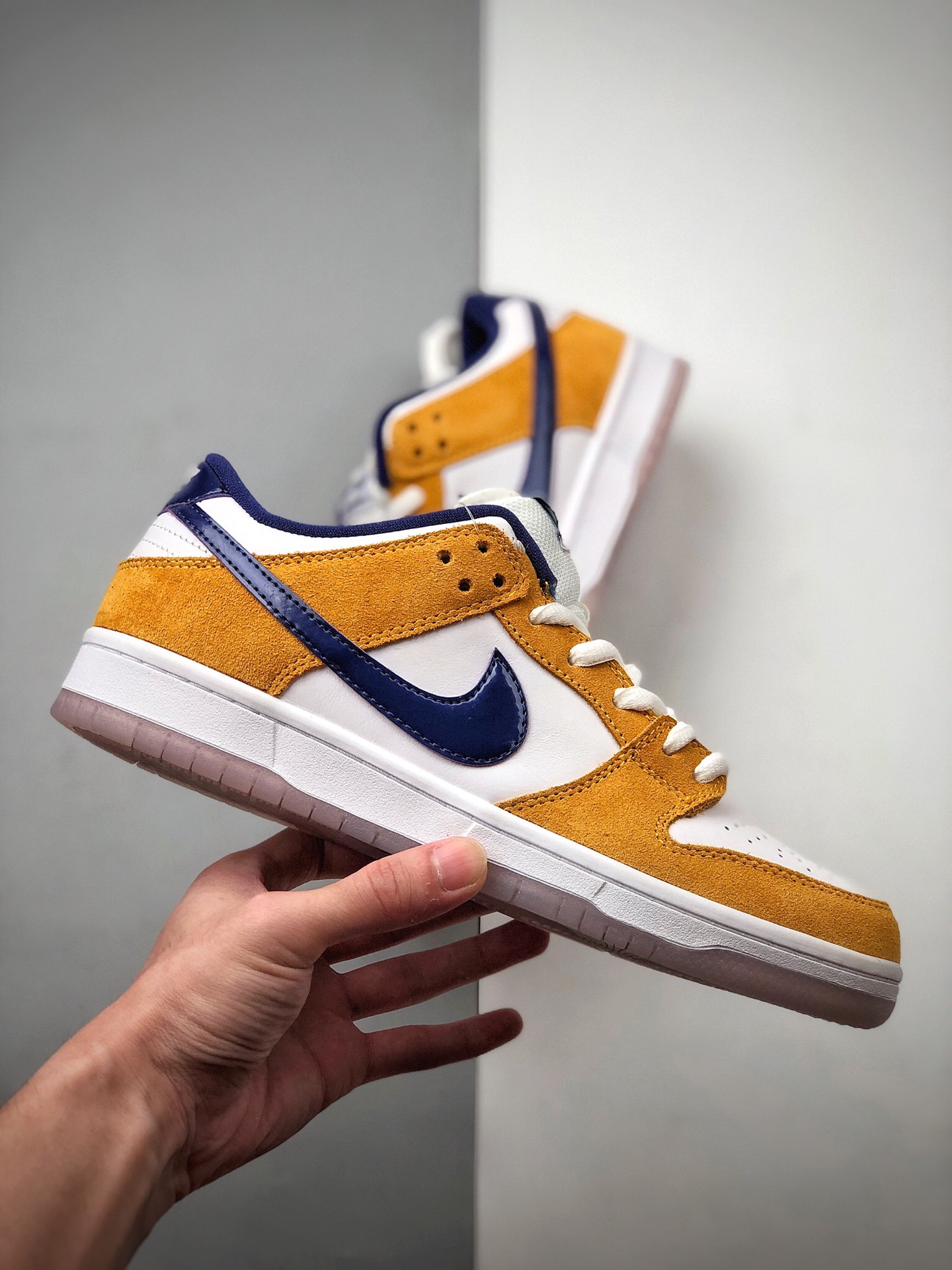 330 NK SB Dunk Low Laser  湖人紫金配色 BQ6817-800